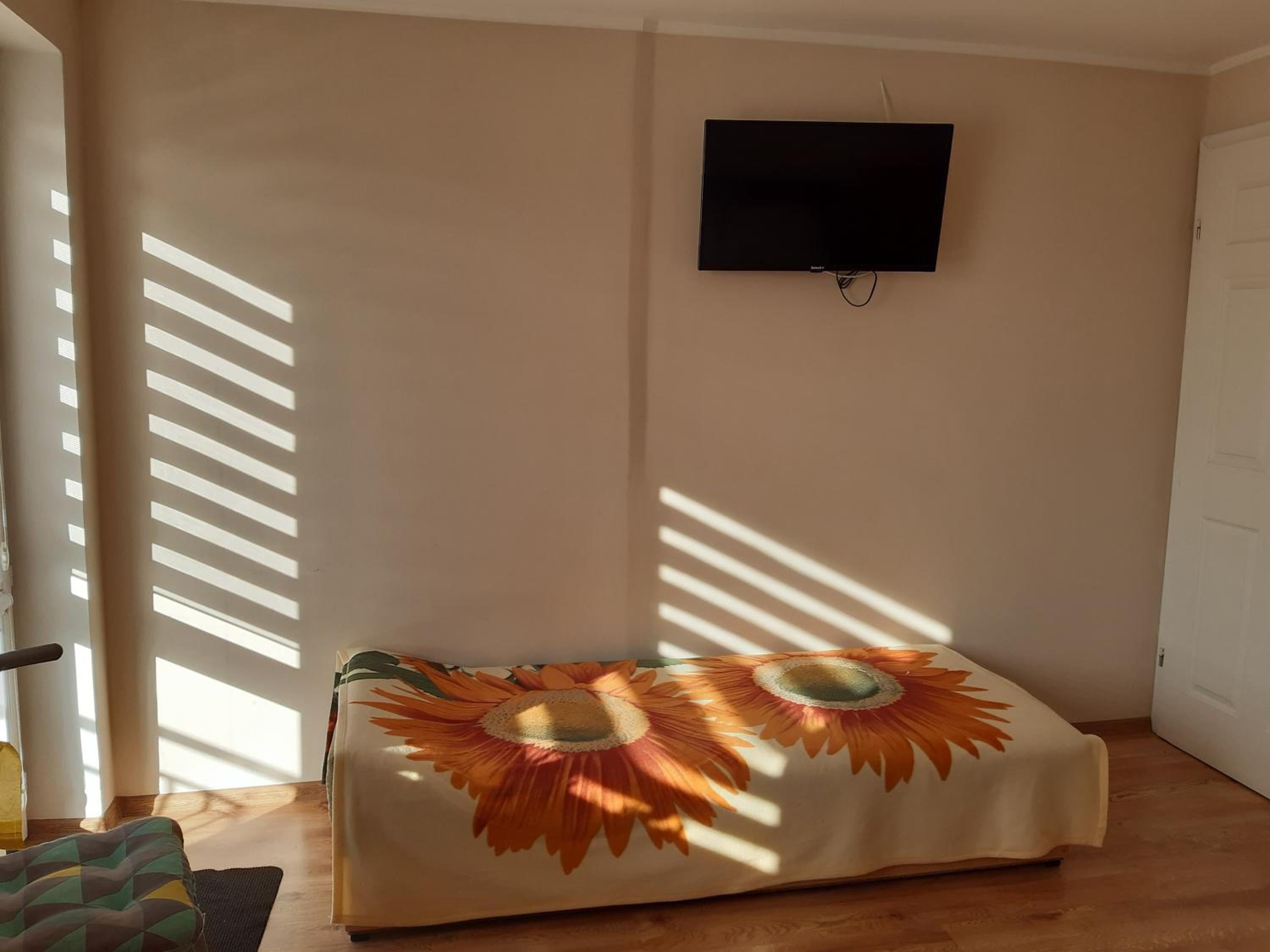 Deluxe Double Room (2 Adults + 1 Child) photo 1