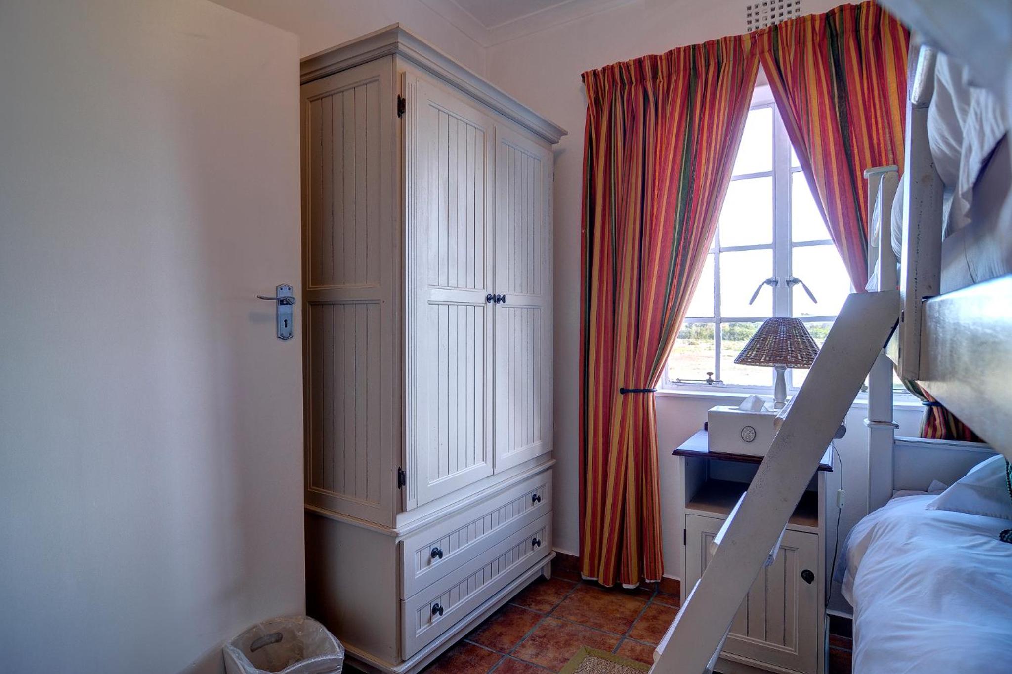Three-Bedroom Chalet - Photo 10