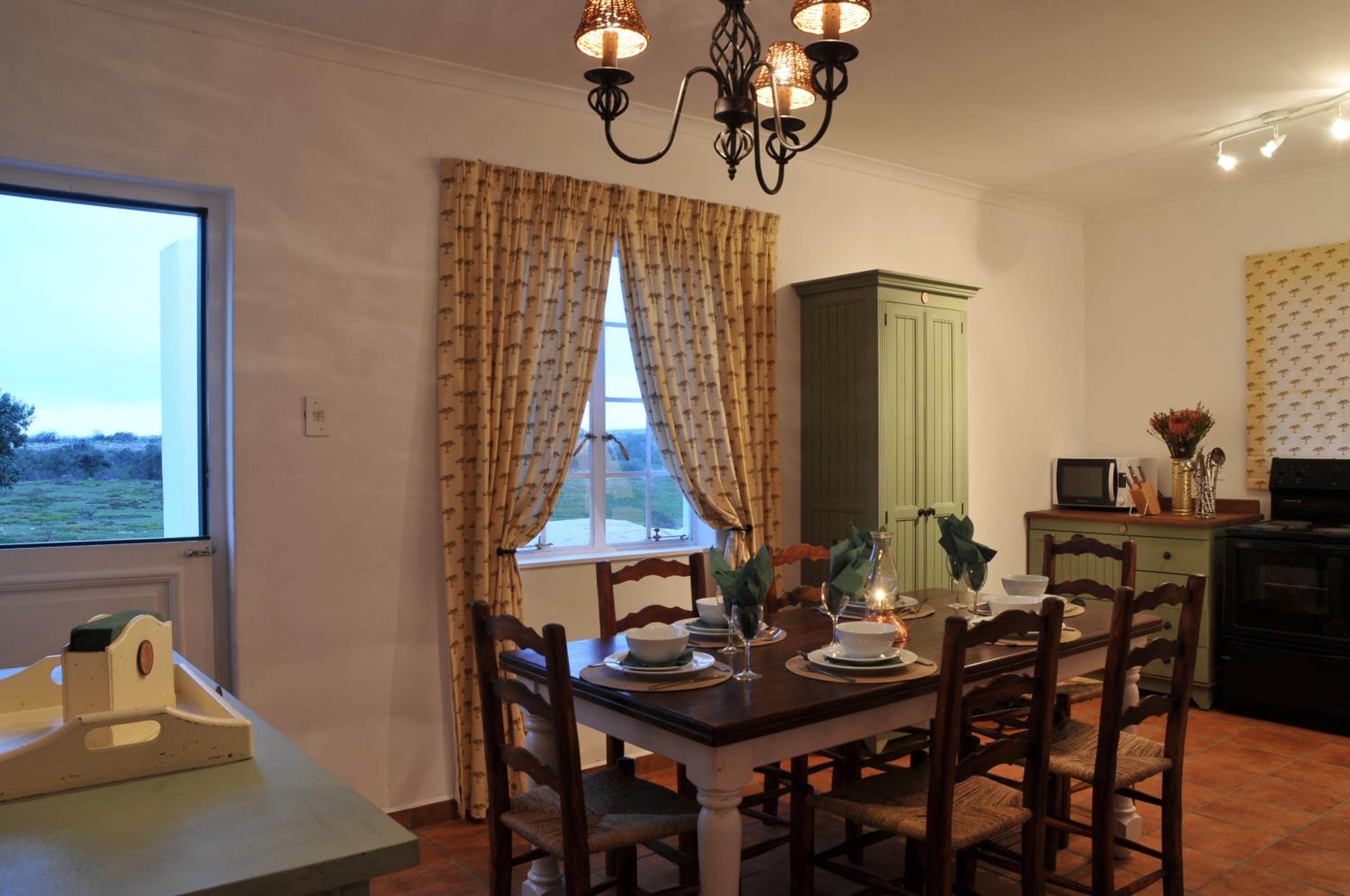 Three-Bedroom Chalet - Photo 4