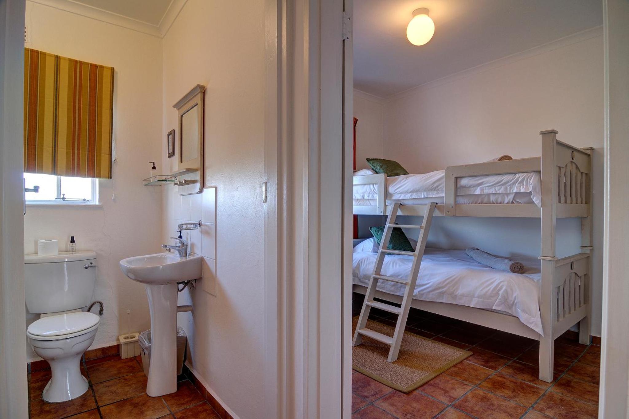 Three-Bedroom Chalet - Photo 8