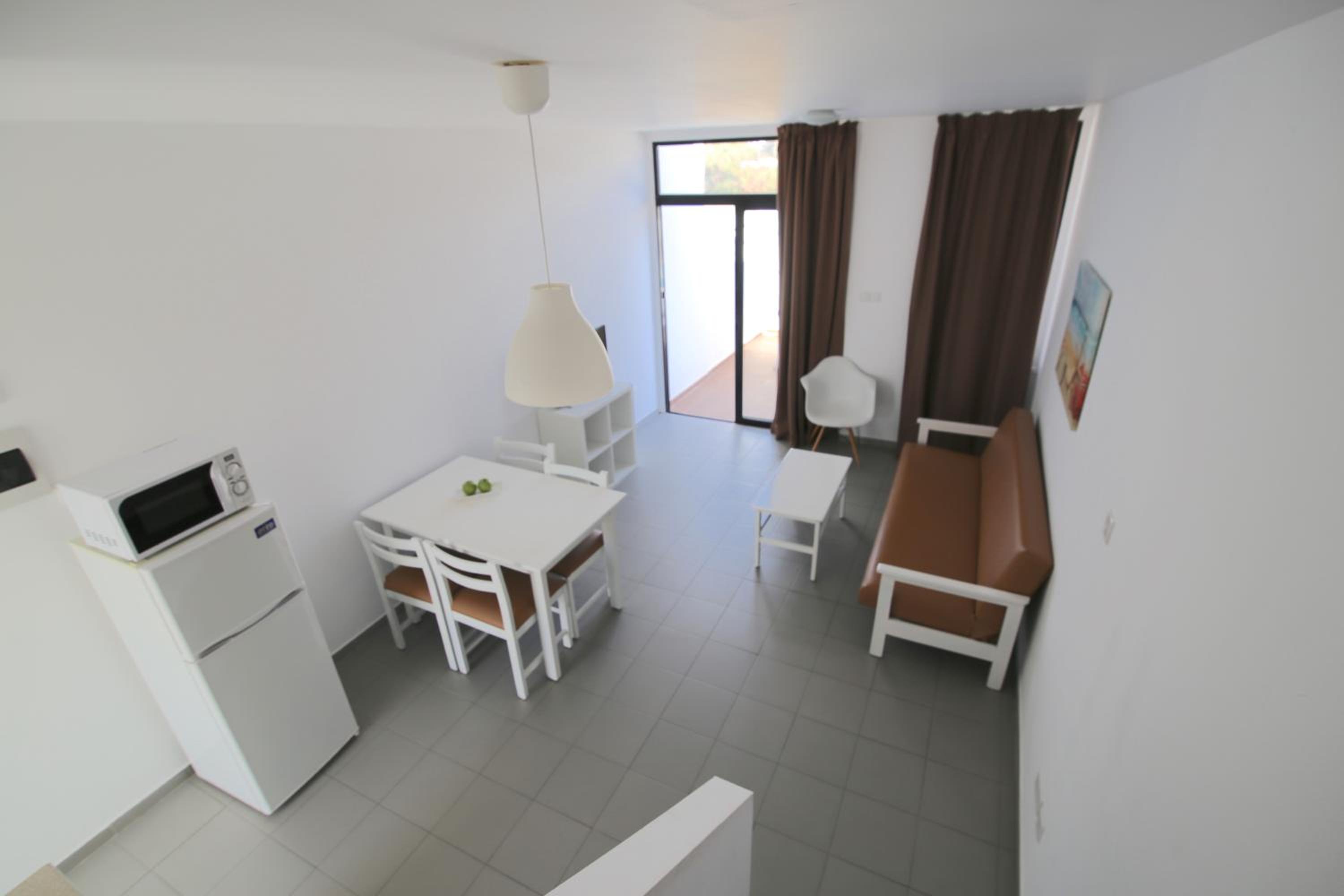 Deluxe One-Bedroom Apartment with Terrace and Pool View - Split Level photo 3