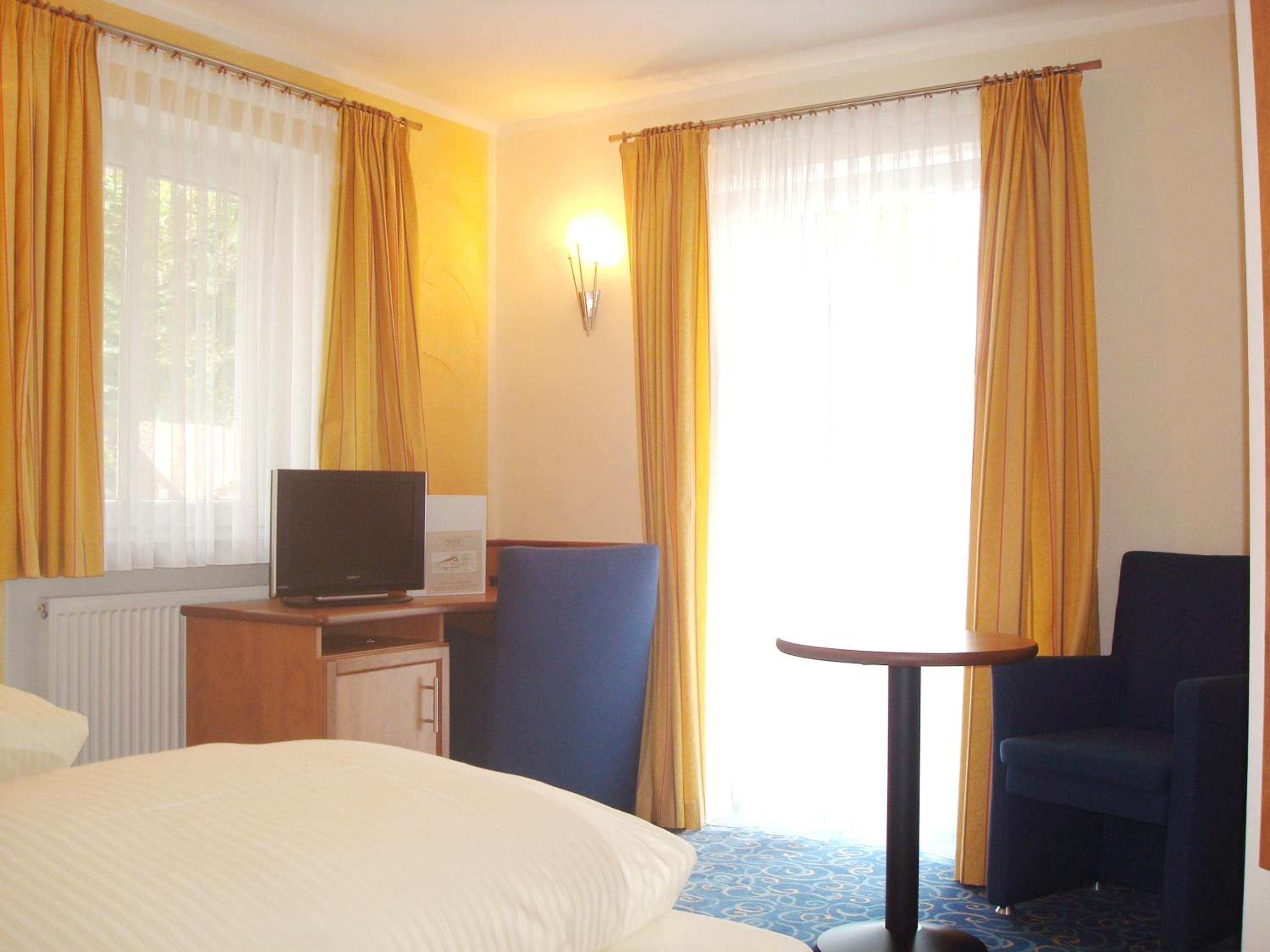 Superior Double Room Mediterranean - Photo 3
