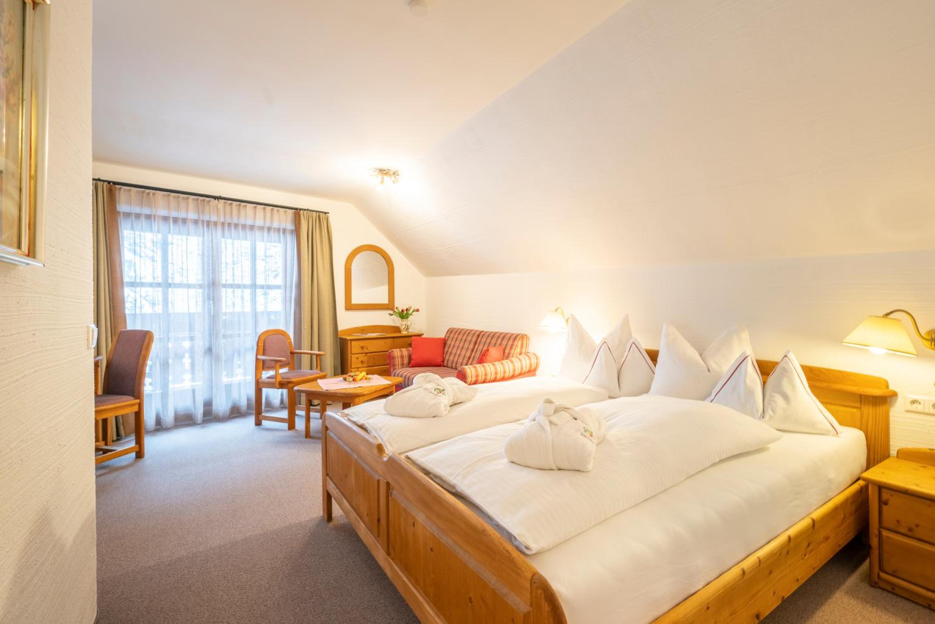 Superior Double Room with Balcony photo 2