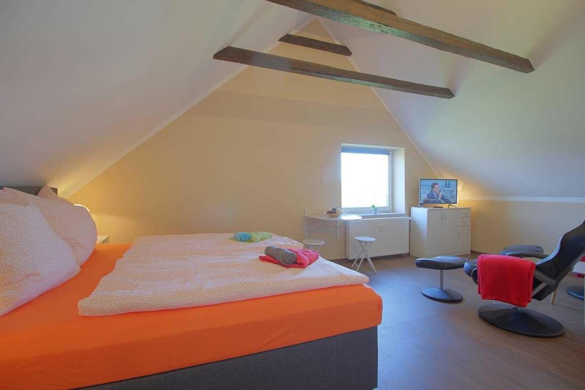 Double Room With Shared Bathroom photo 3
