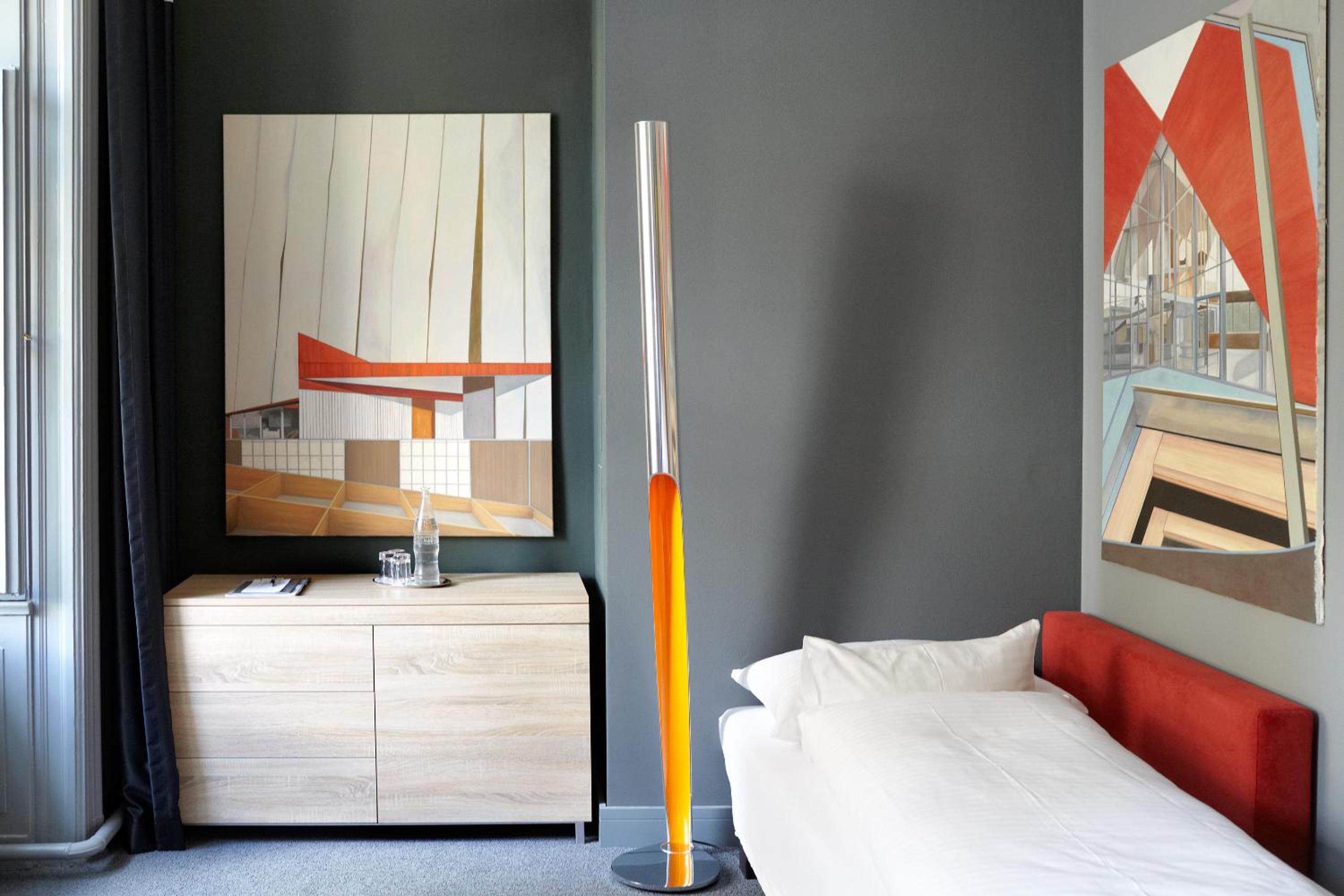 Double Room thumbnail 5