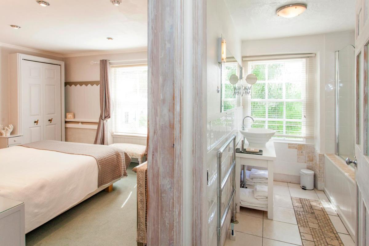 Superior King Room photo 1