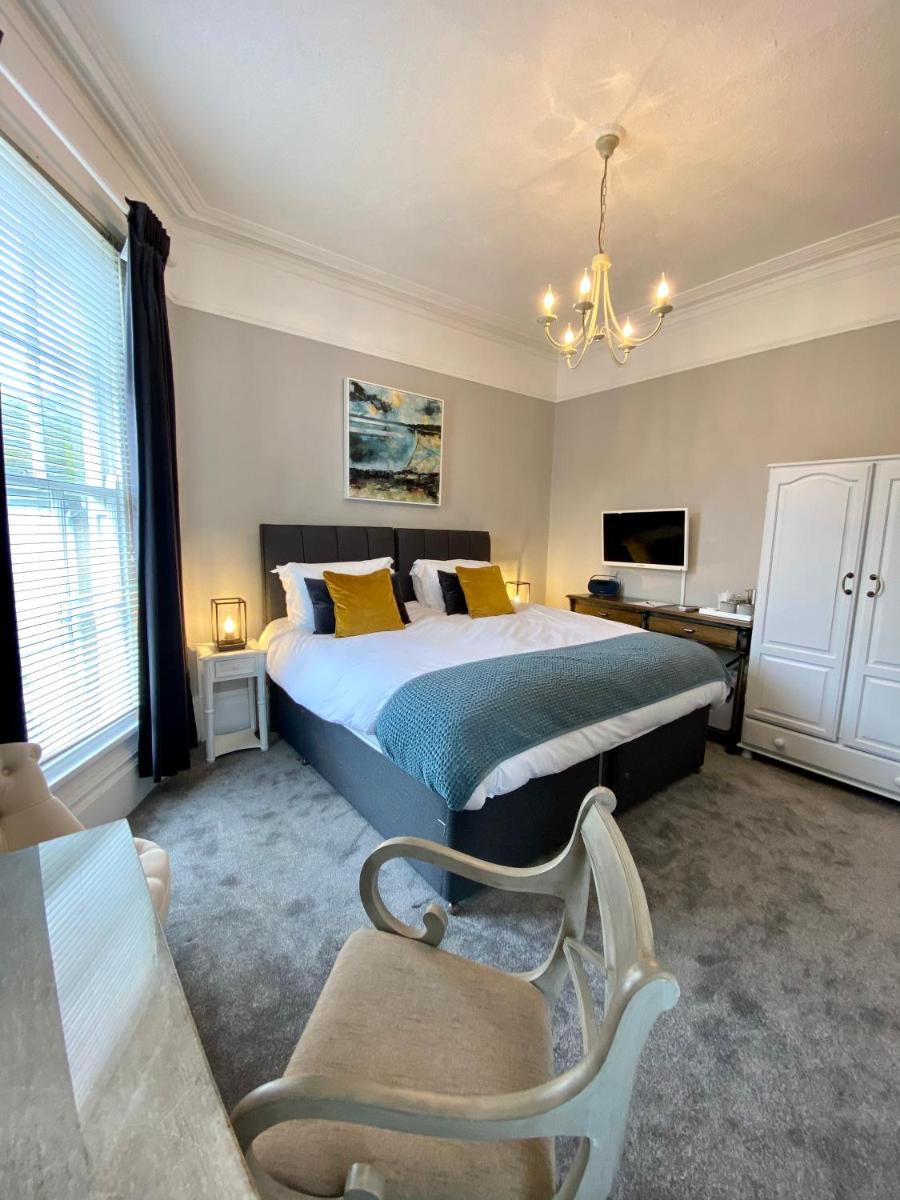 Deluxe King Room photo 3