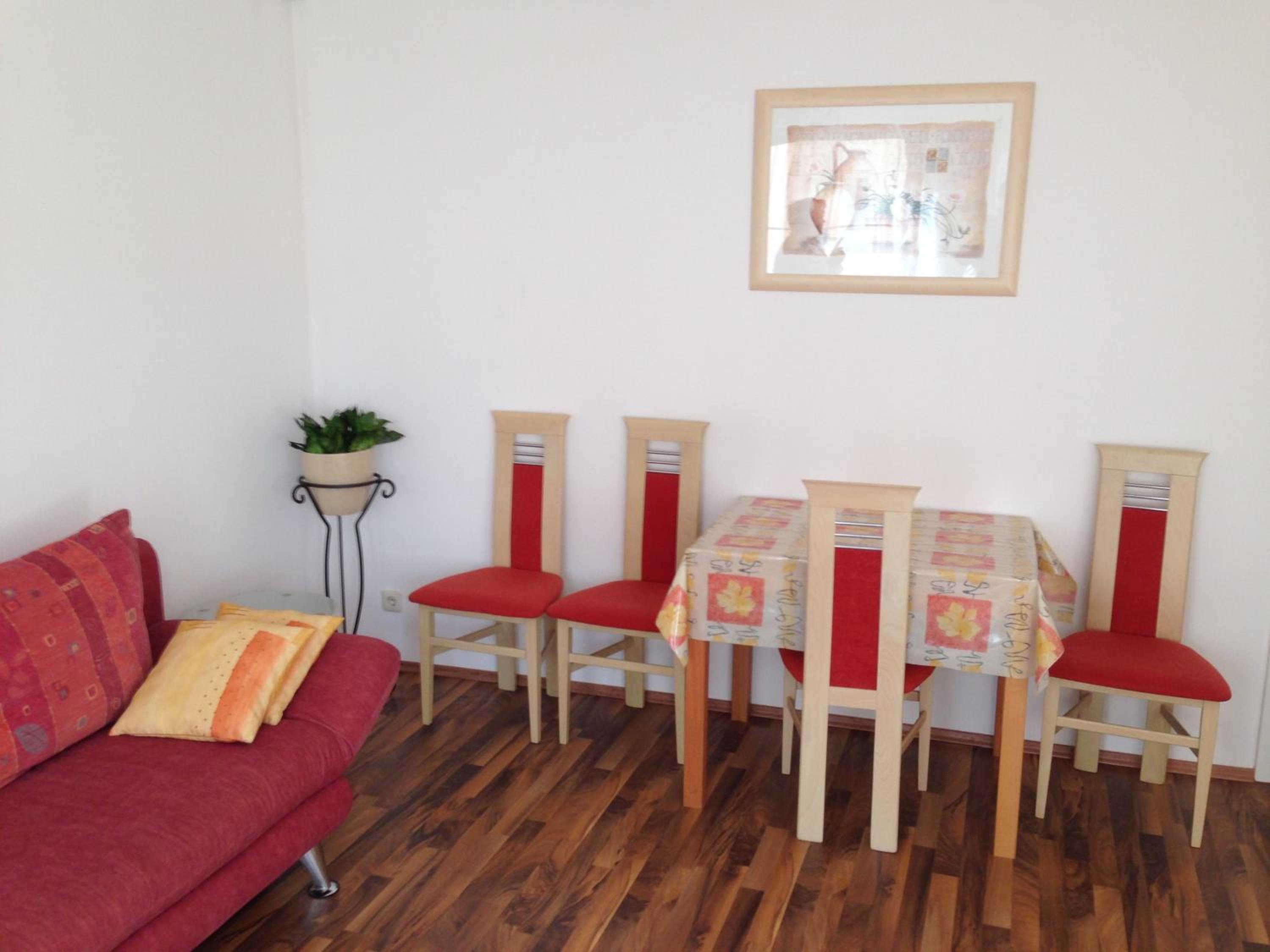 Apartment - Photo 3
