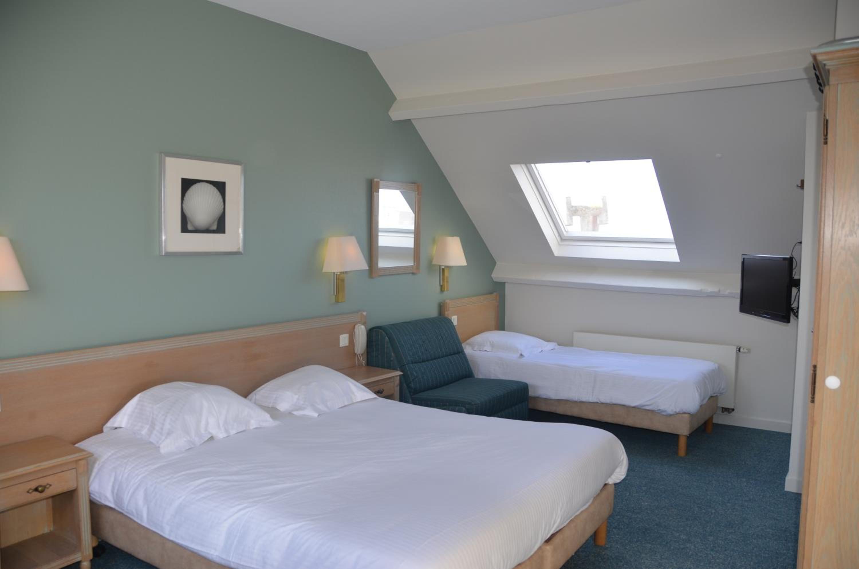 Quadruple Room - Photo 2