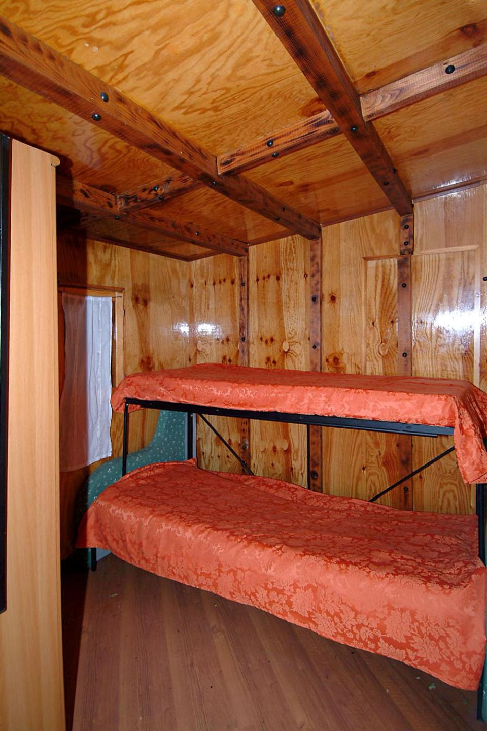 Two-Bedroom Bungalow photo 2