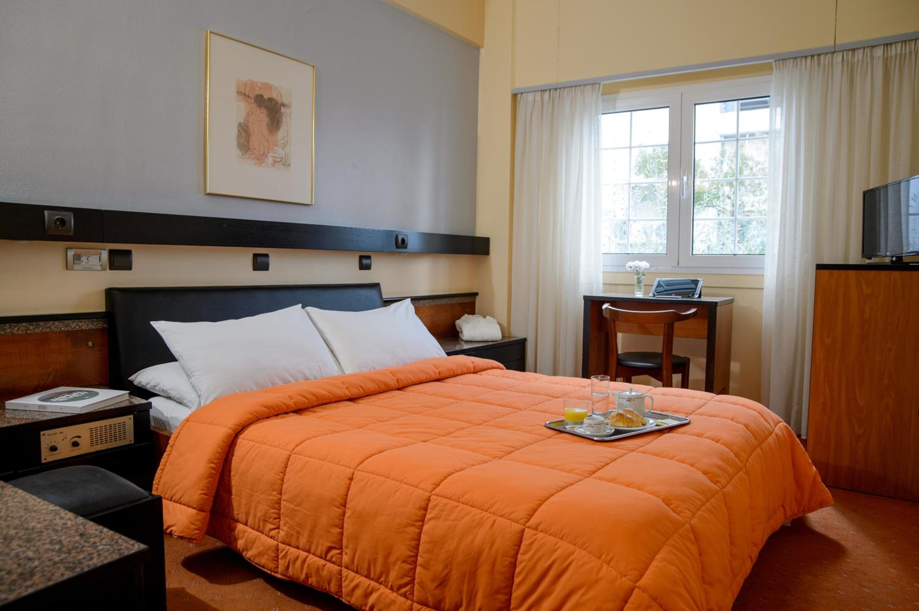Small Double Room photo 1