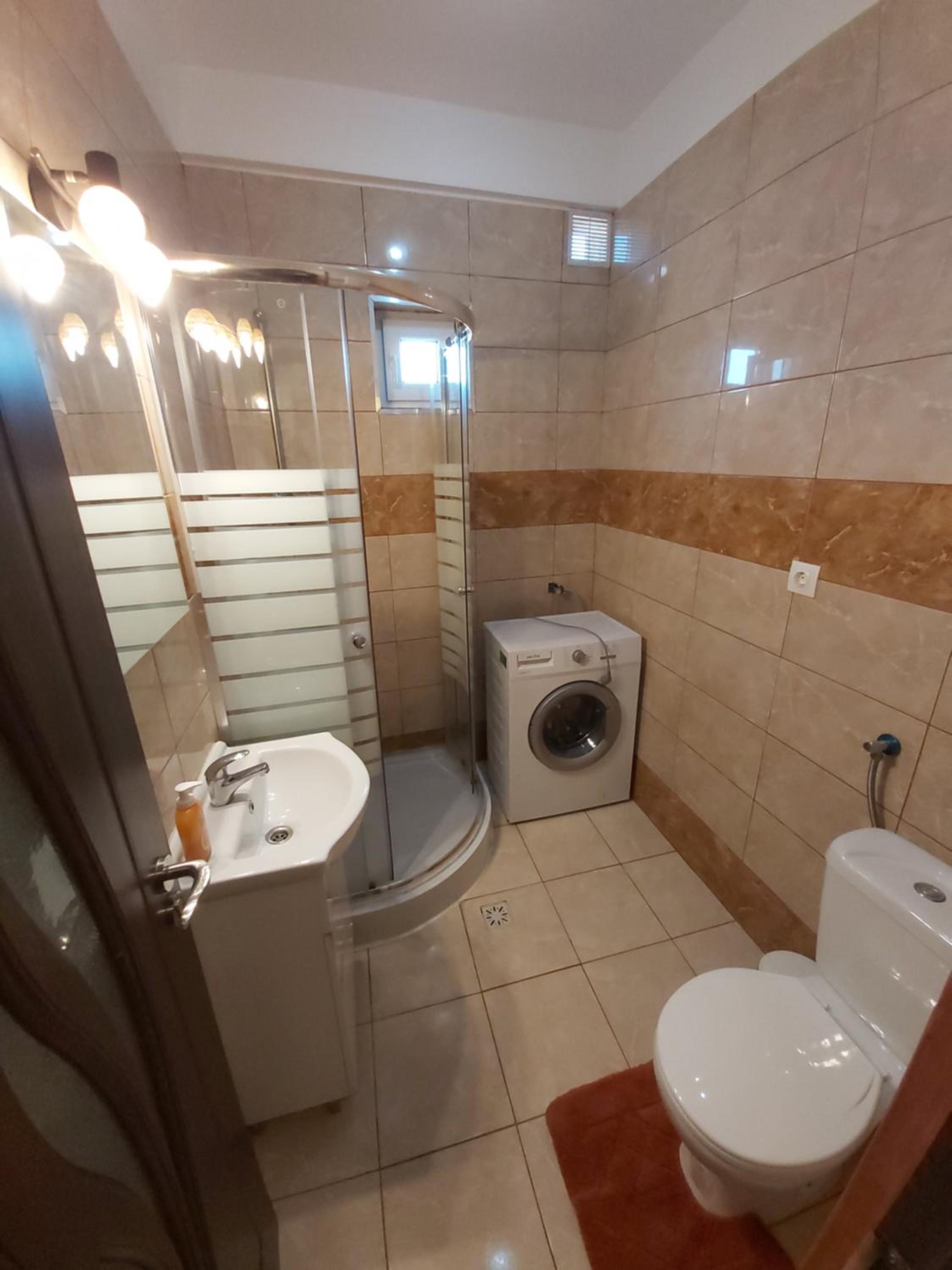 One-Bedroom Apartment - Photo 8