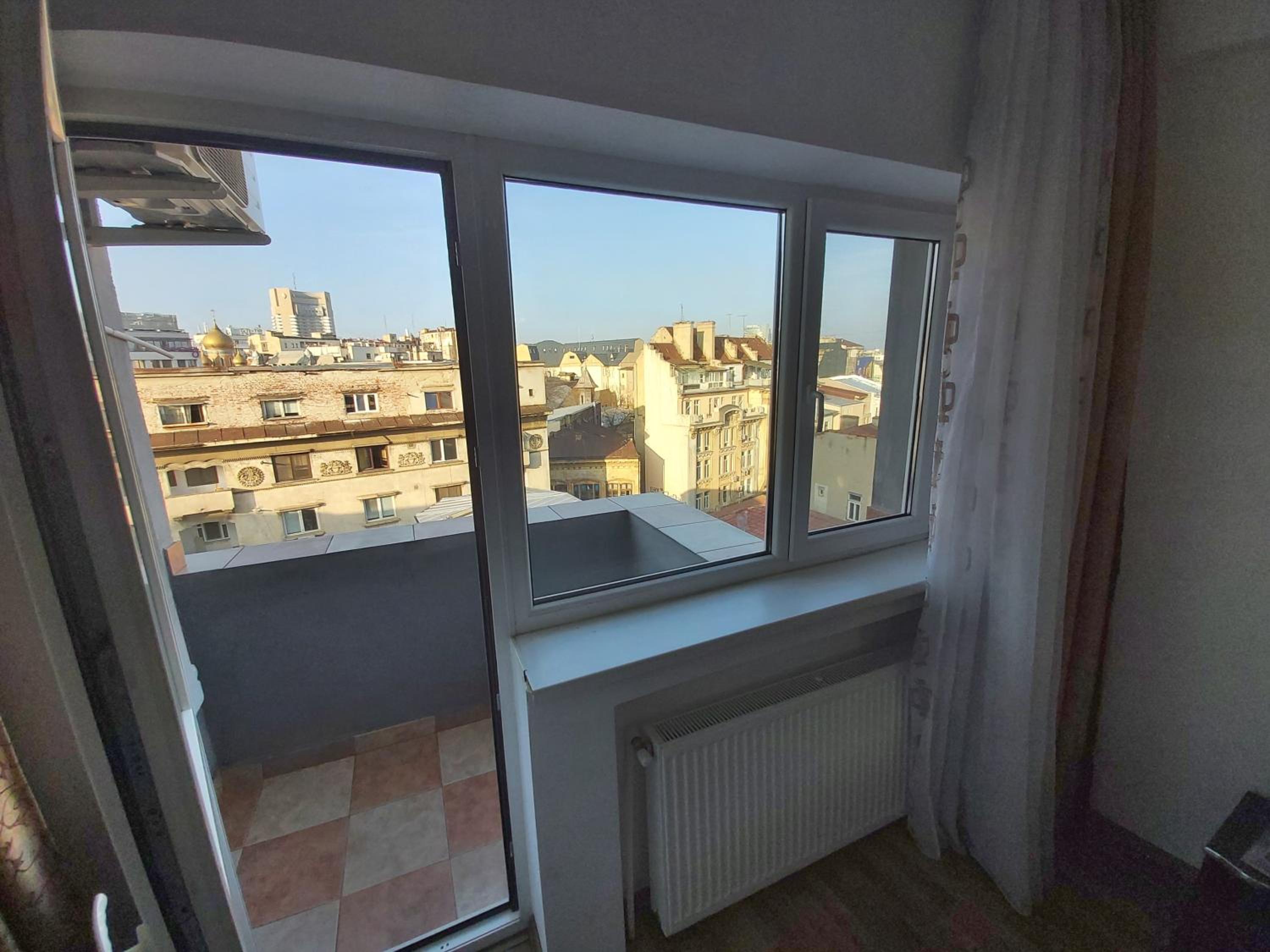 One-Bedroom Apartment - Photo 13