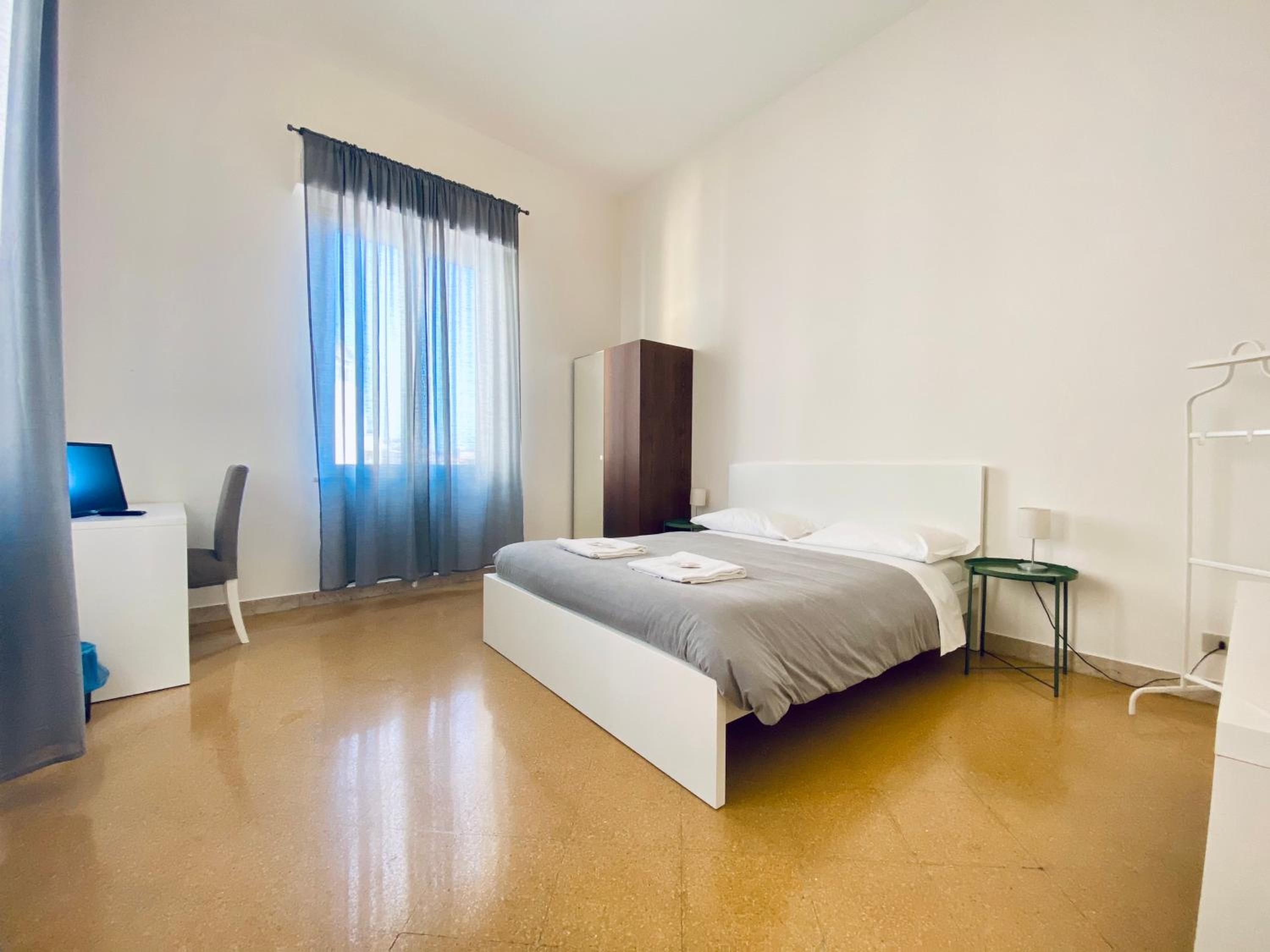 Triple Room With Shared Bathroom