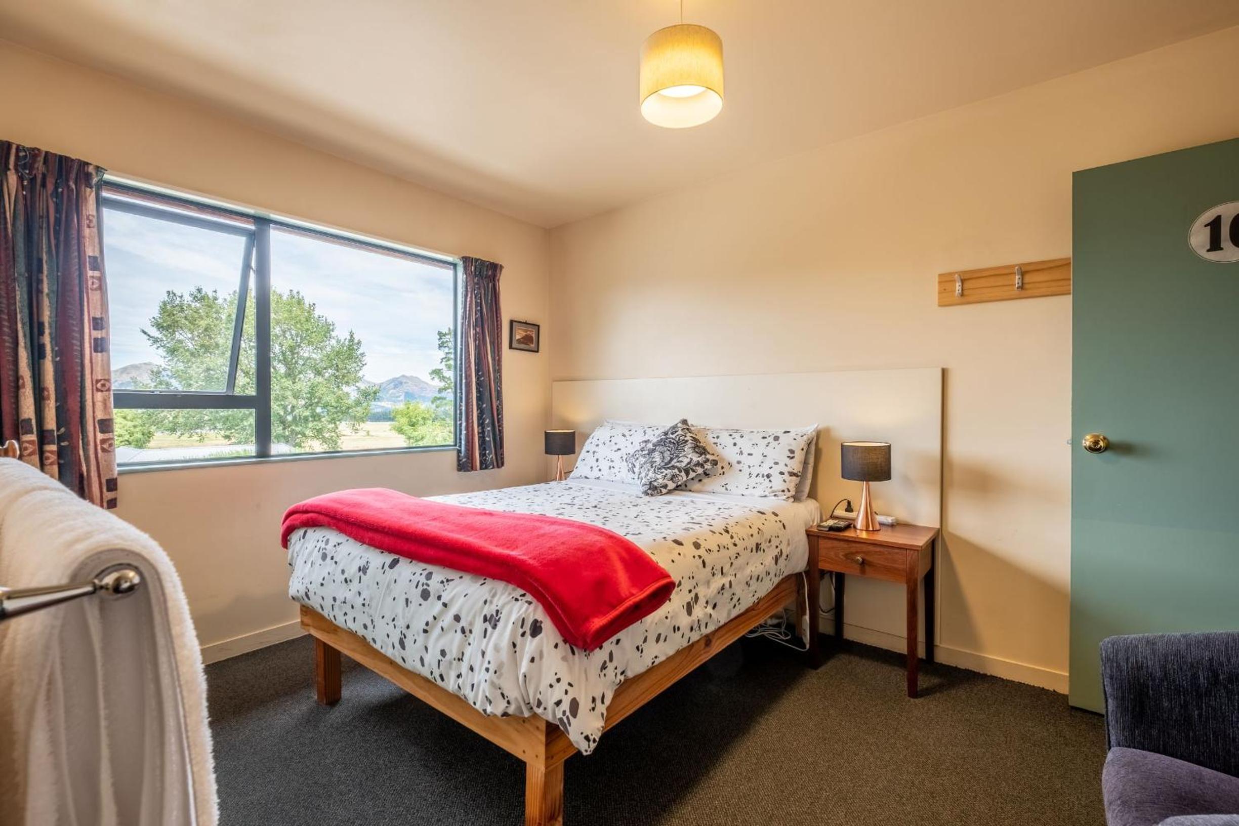 Double Room with Bathroom photo 1