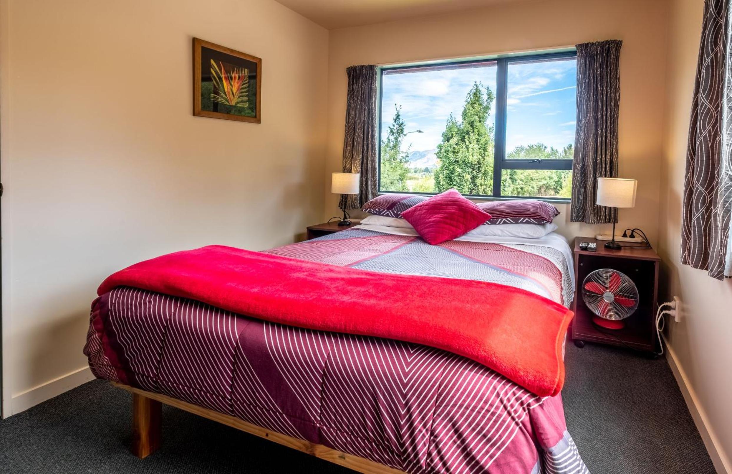 Deluxe Double Room with Private Bathroom photo 1