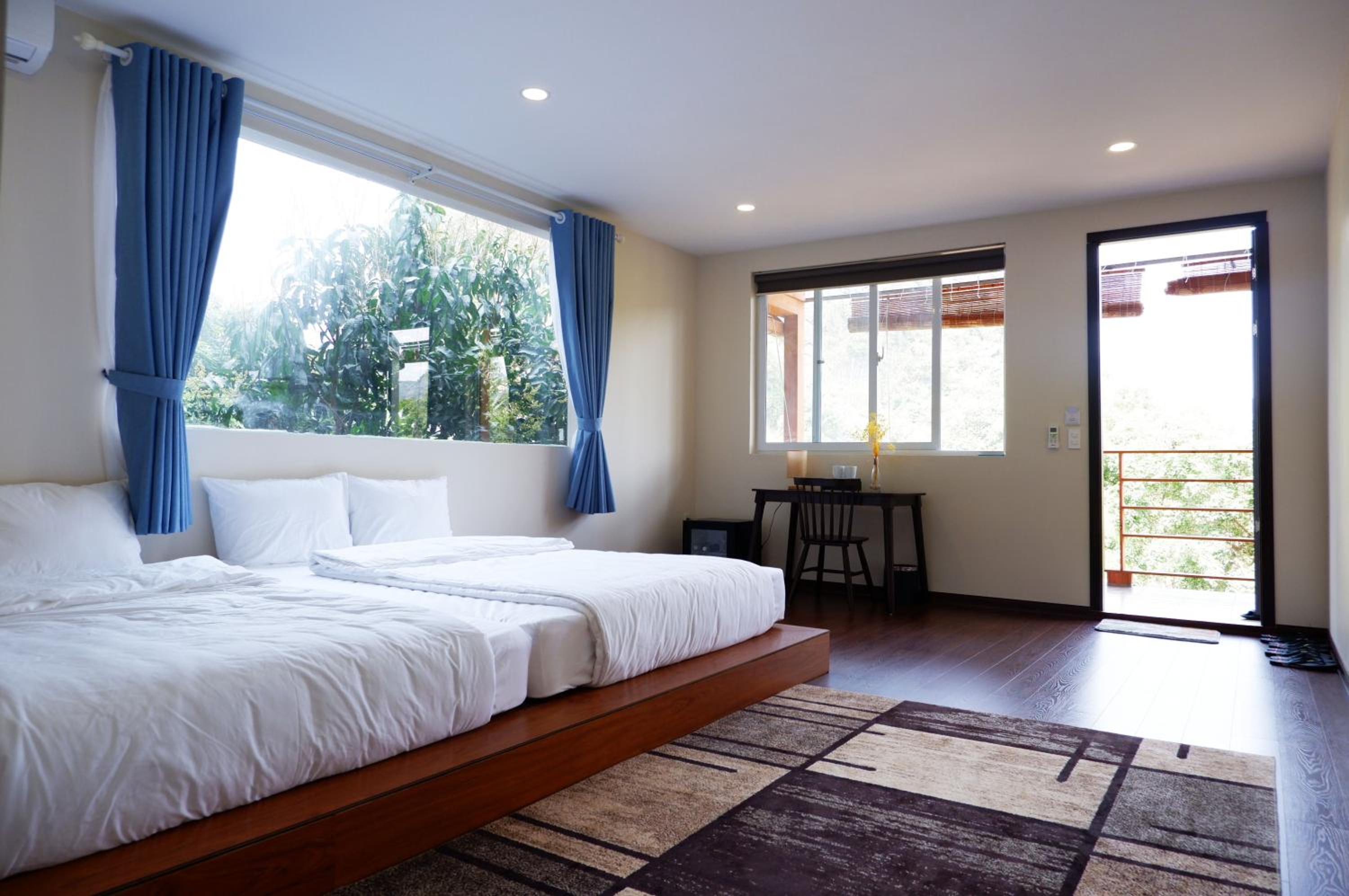 Suite with Mountain View photo 3