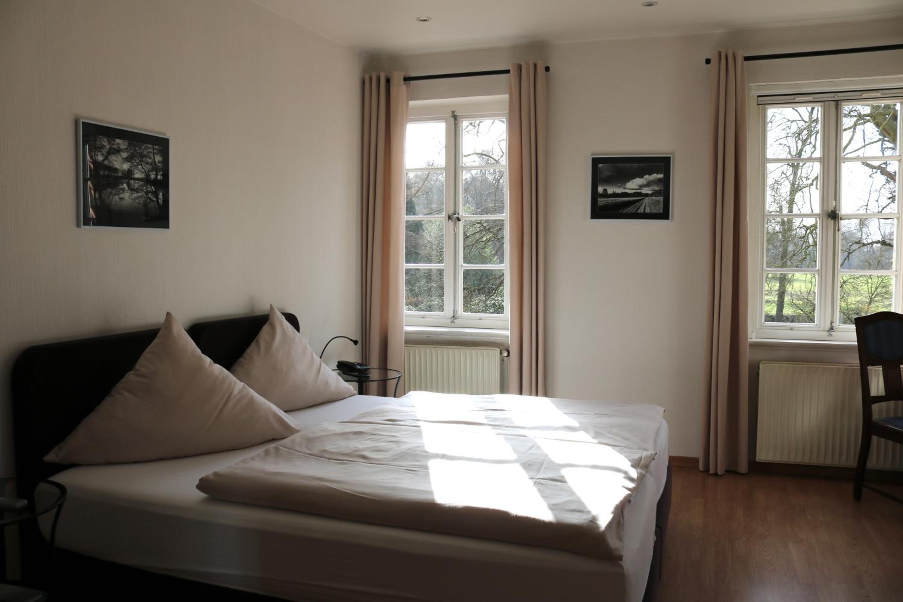 Standard Twin Room photo 1