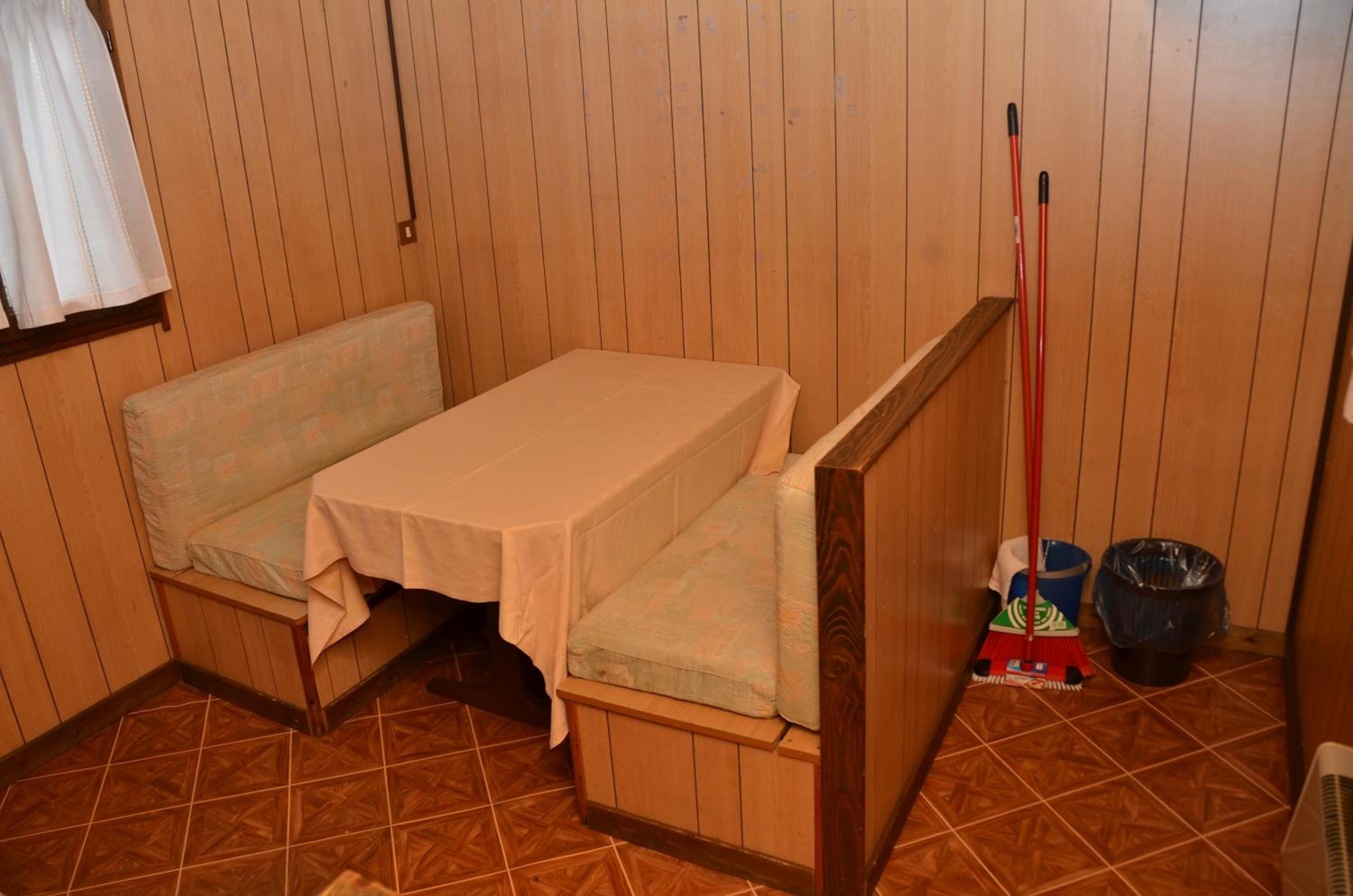 Two-Bedroom Mobile Home with Terrace photo 3