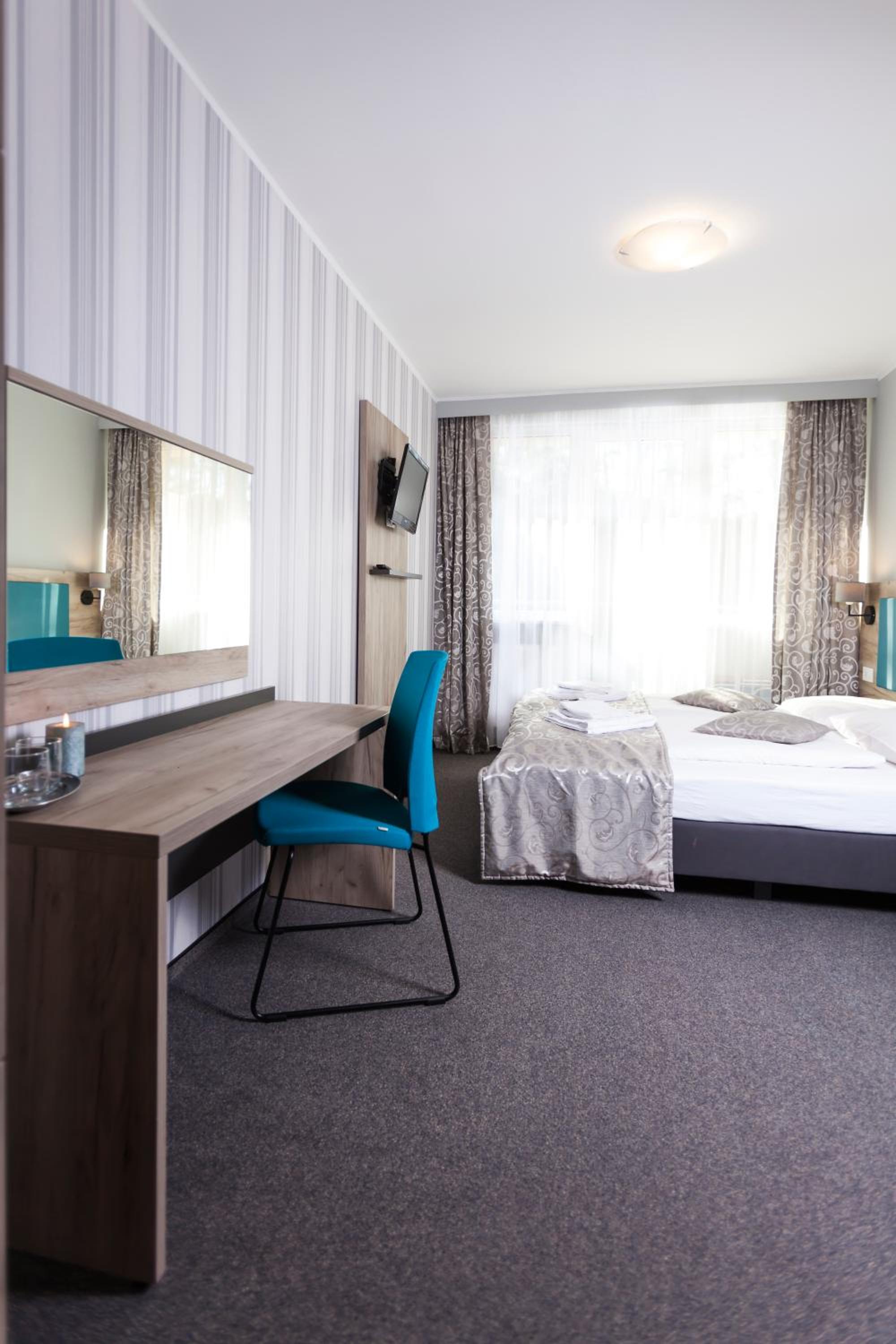 Double or Twin Room - Photo 2