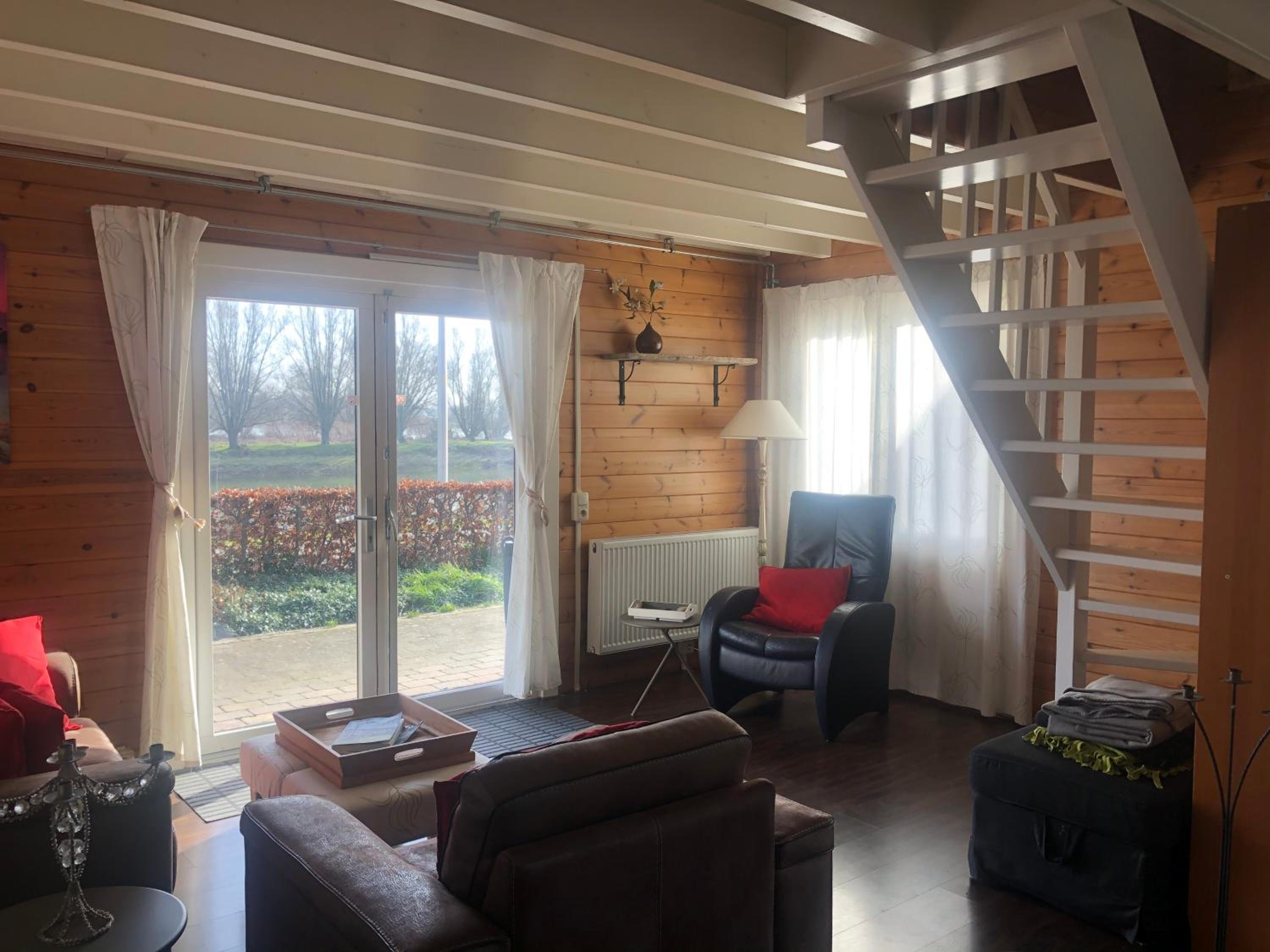 Three-Bedroom Cottage - Photo 22