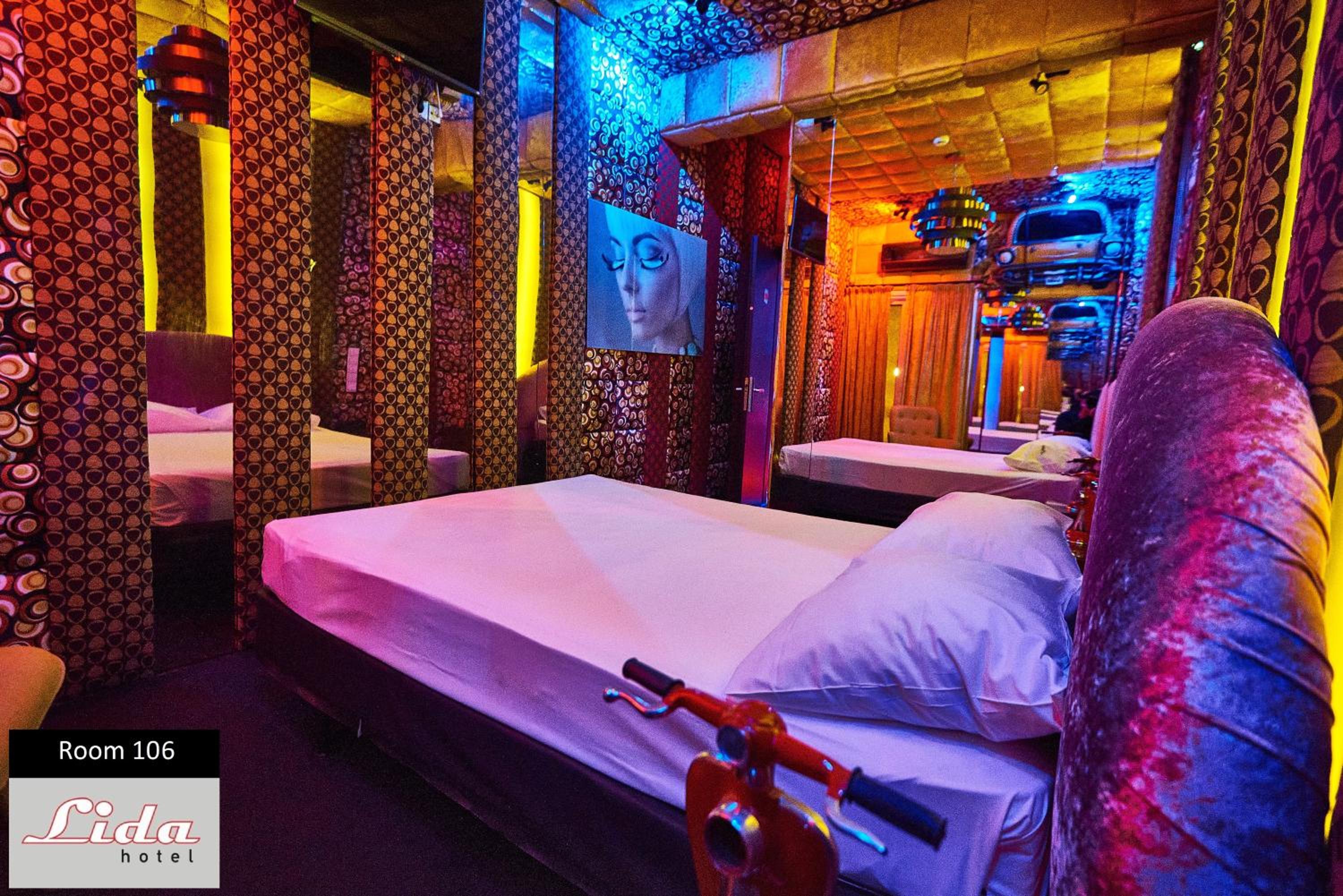 Deluxe Double Room with Shower photo 1