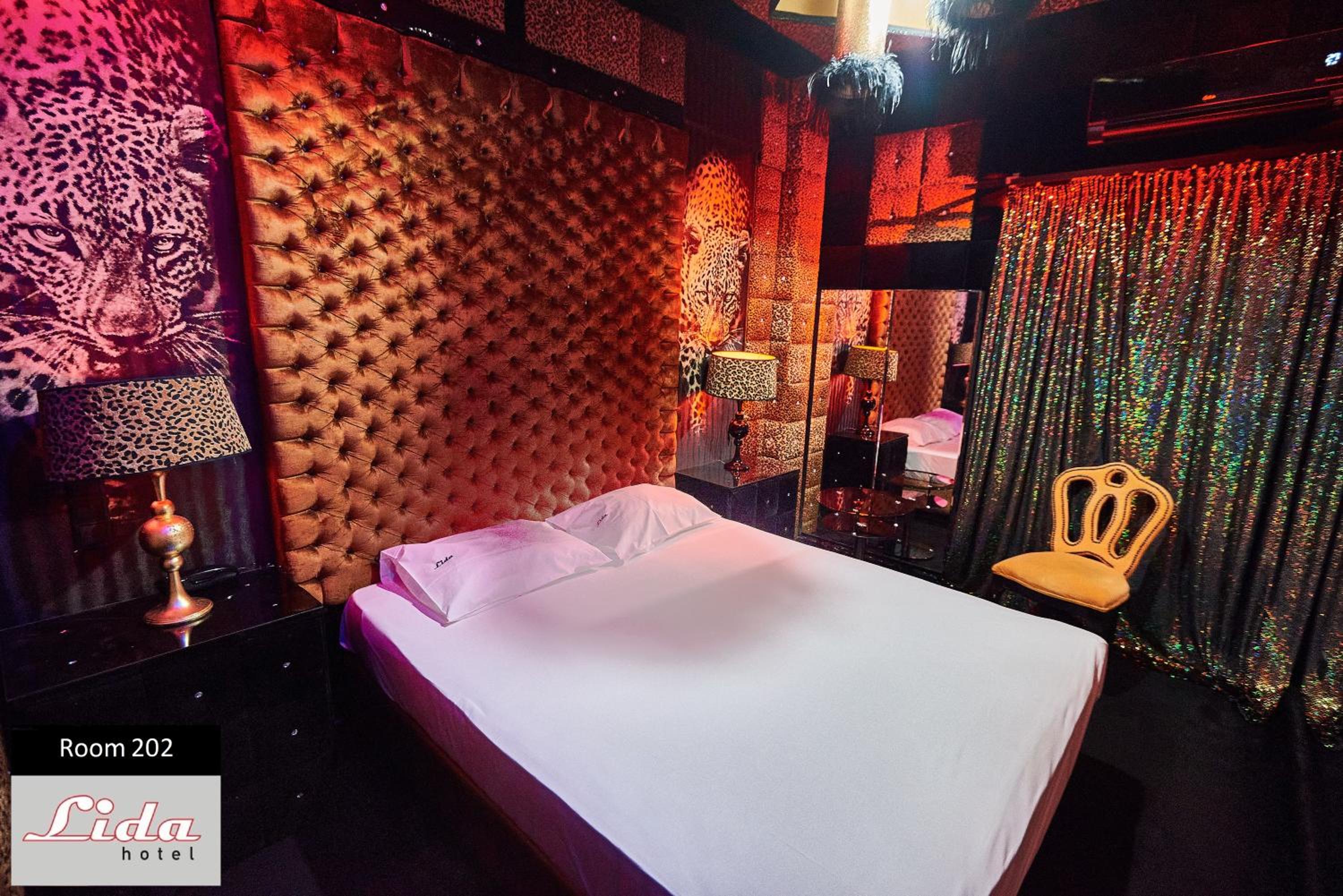 Deluxe Double Room with Shower photo 1