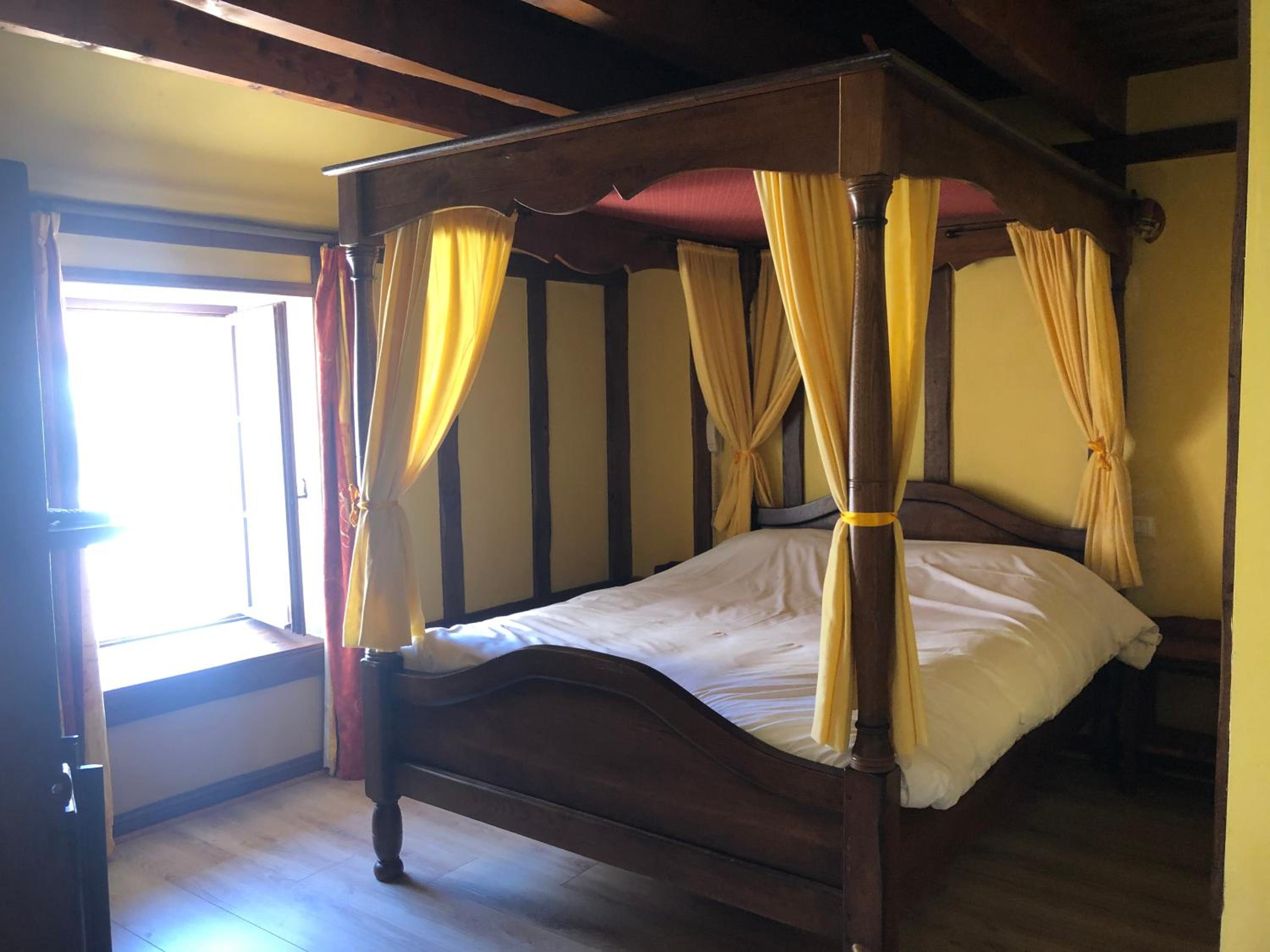 Large Double Room