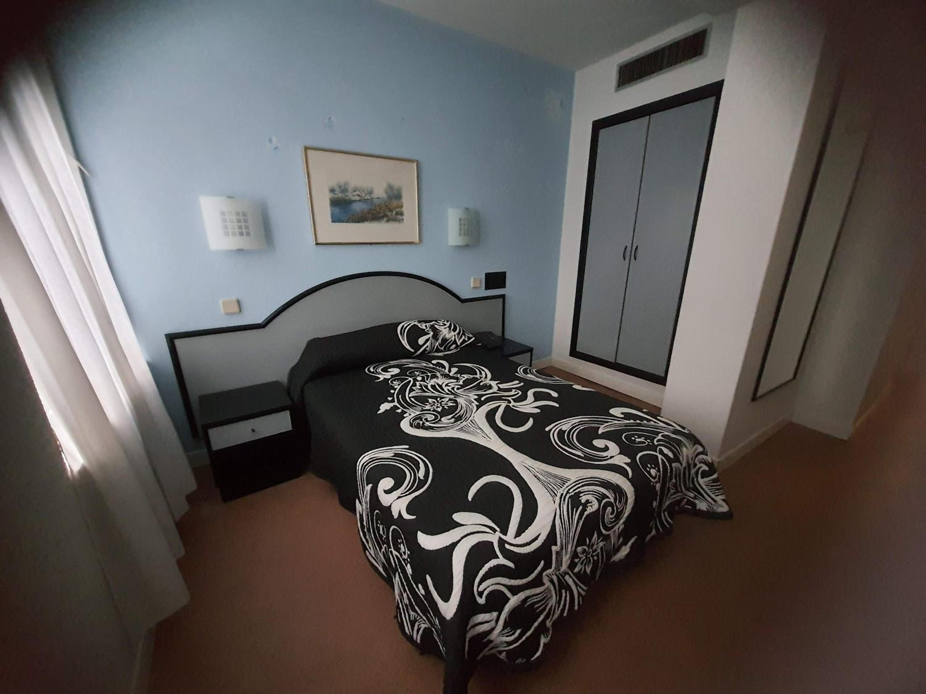 Economy Double Room - Photo 1