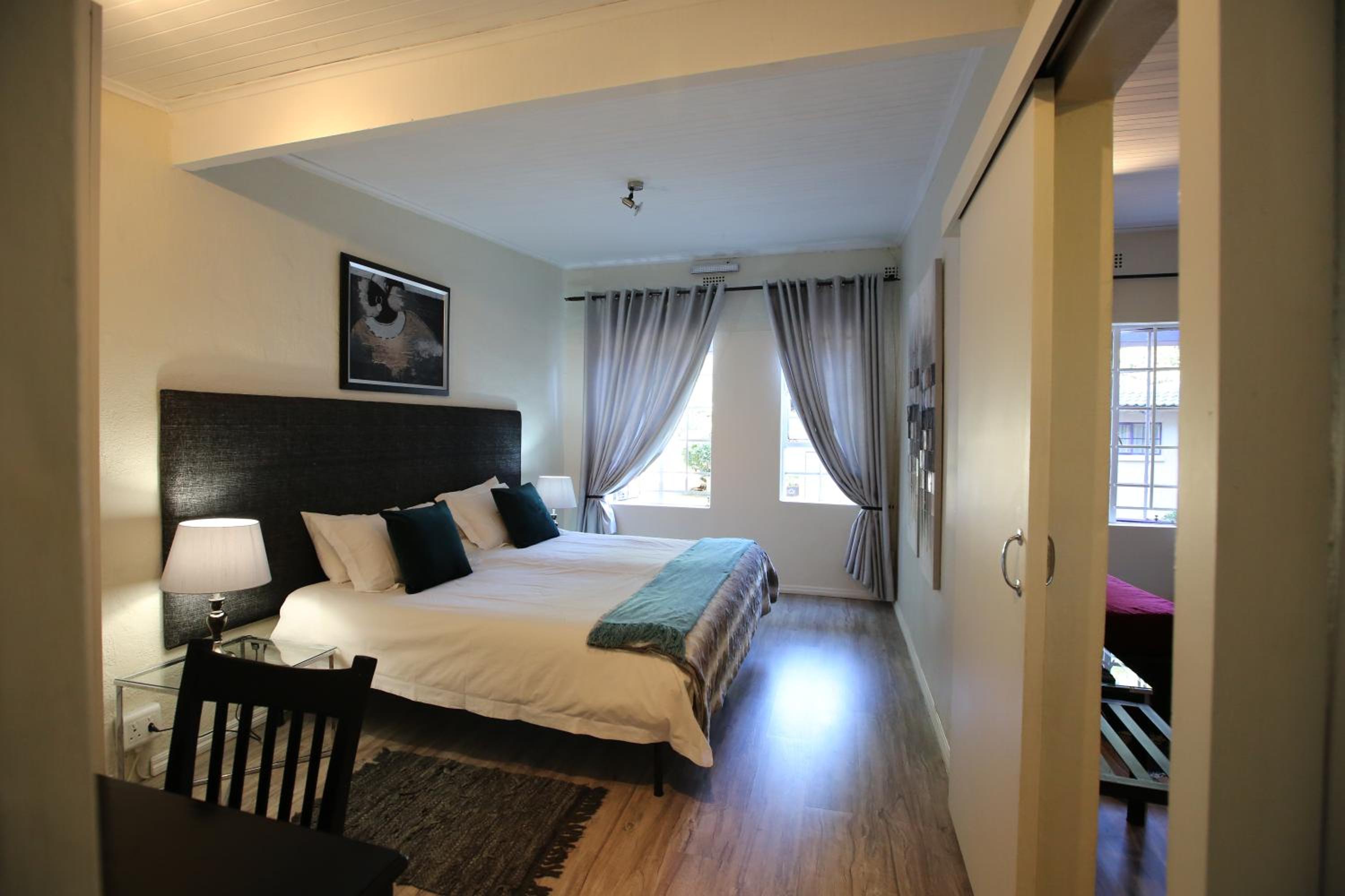 Basic Triple Room photo 3