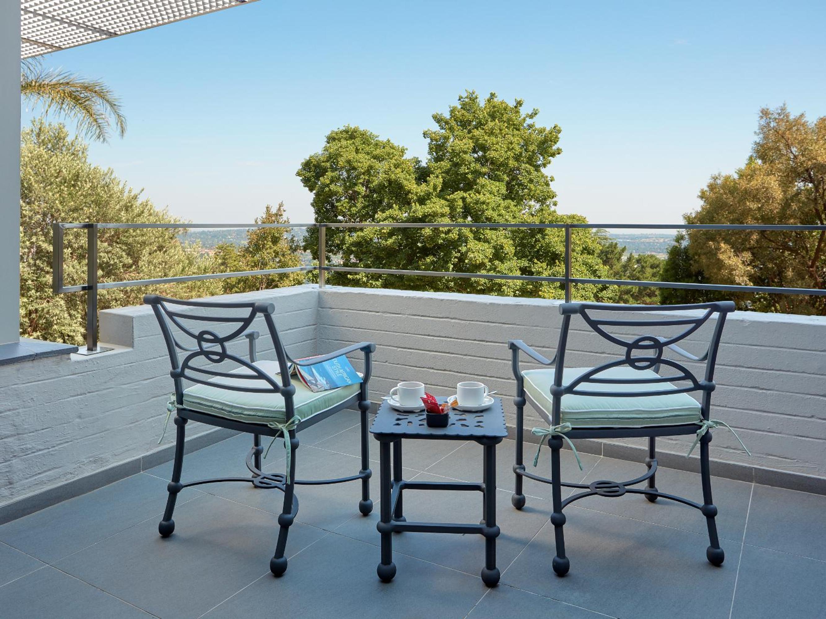 King Suite with Balcony photo 2
