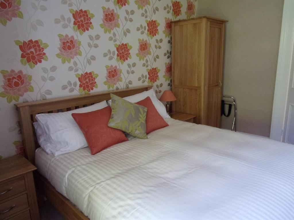 Standard King Room photo 1