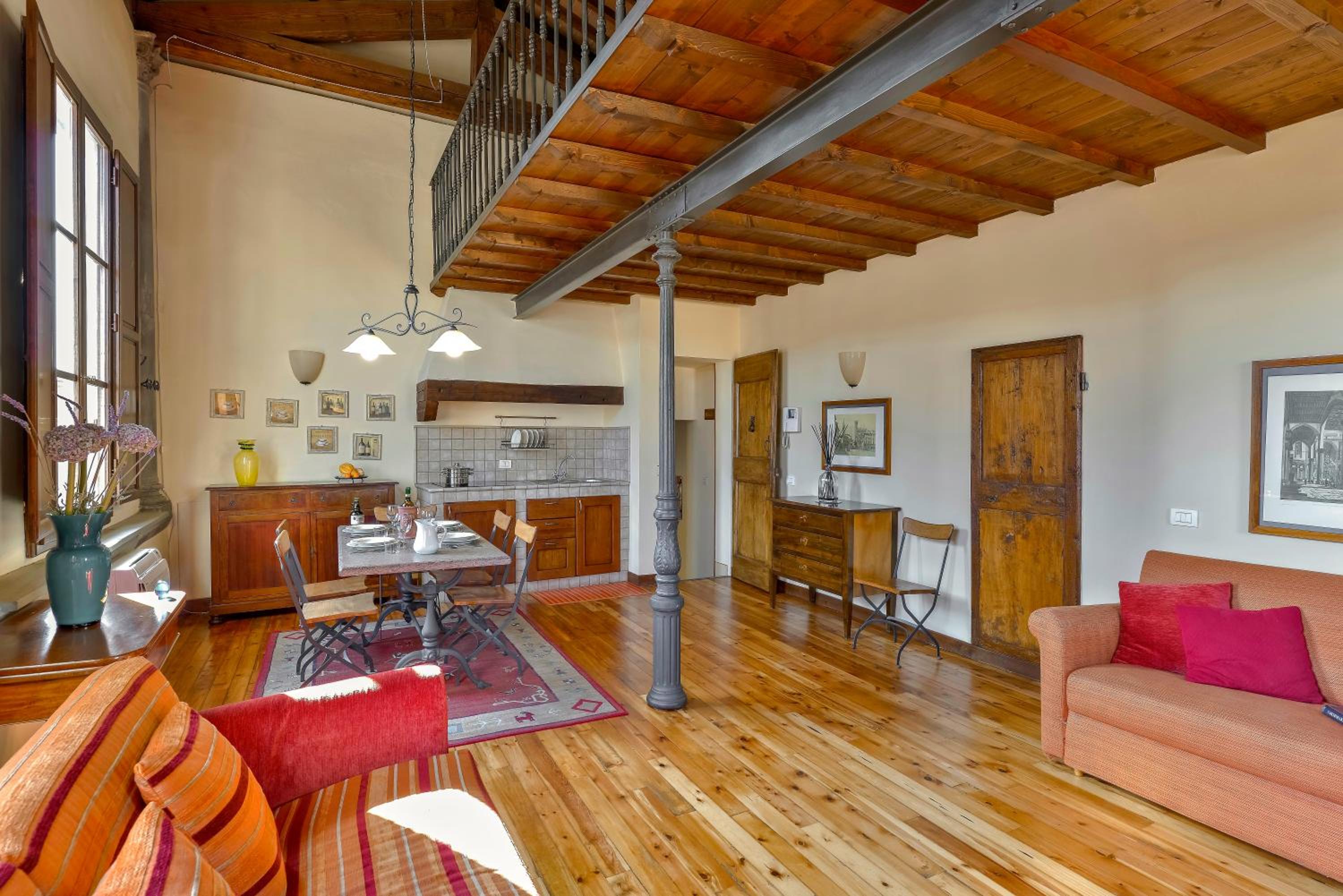 Superior Studio - Split Level photo 3