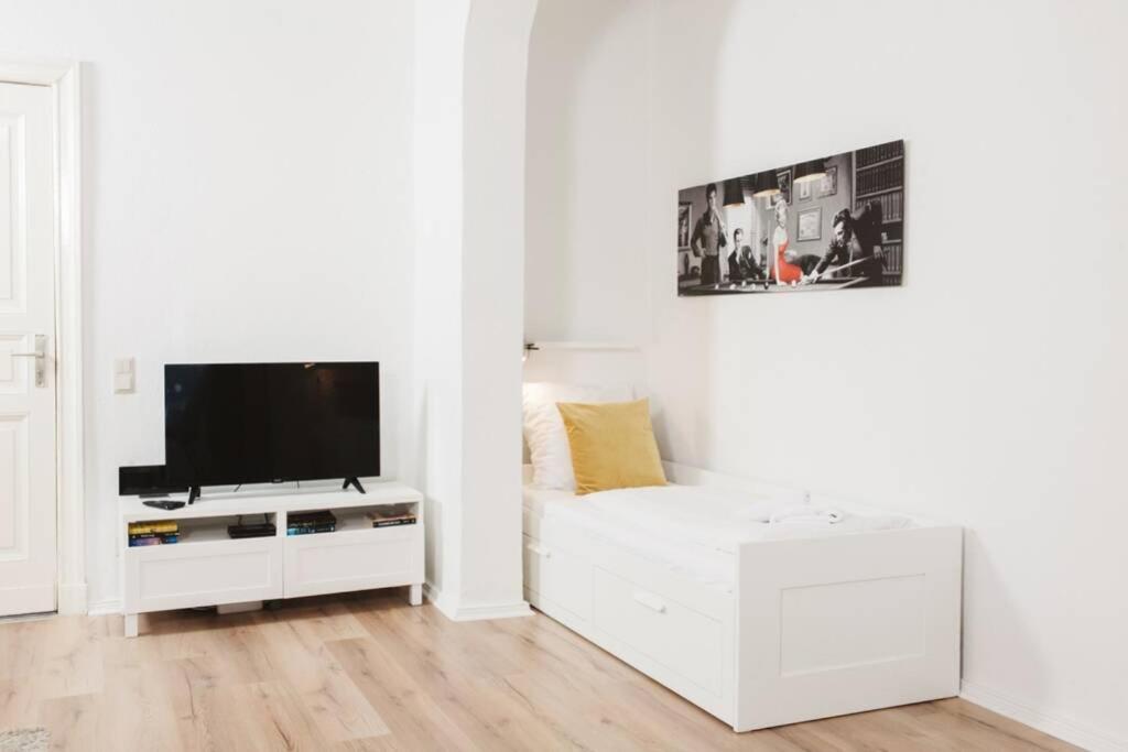 One-Bedroom Apartment photo 3