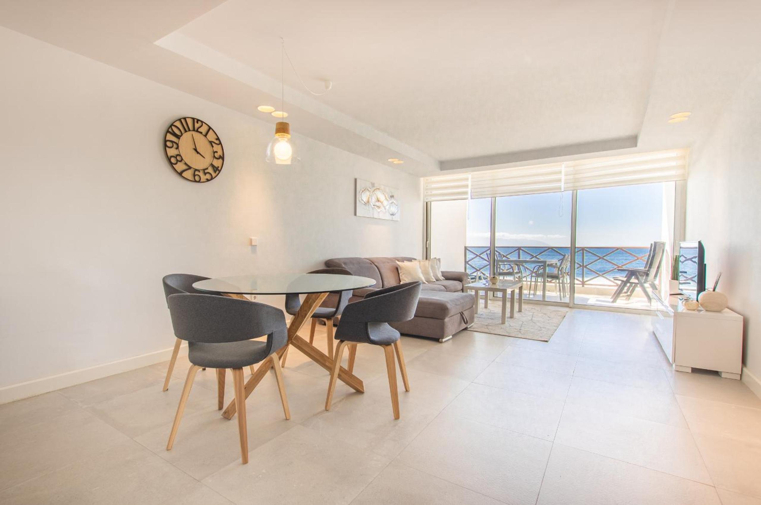 Apartamento con vista al mar