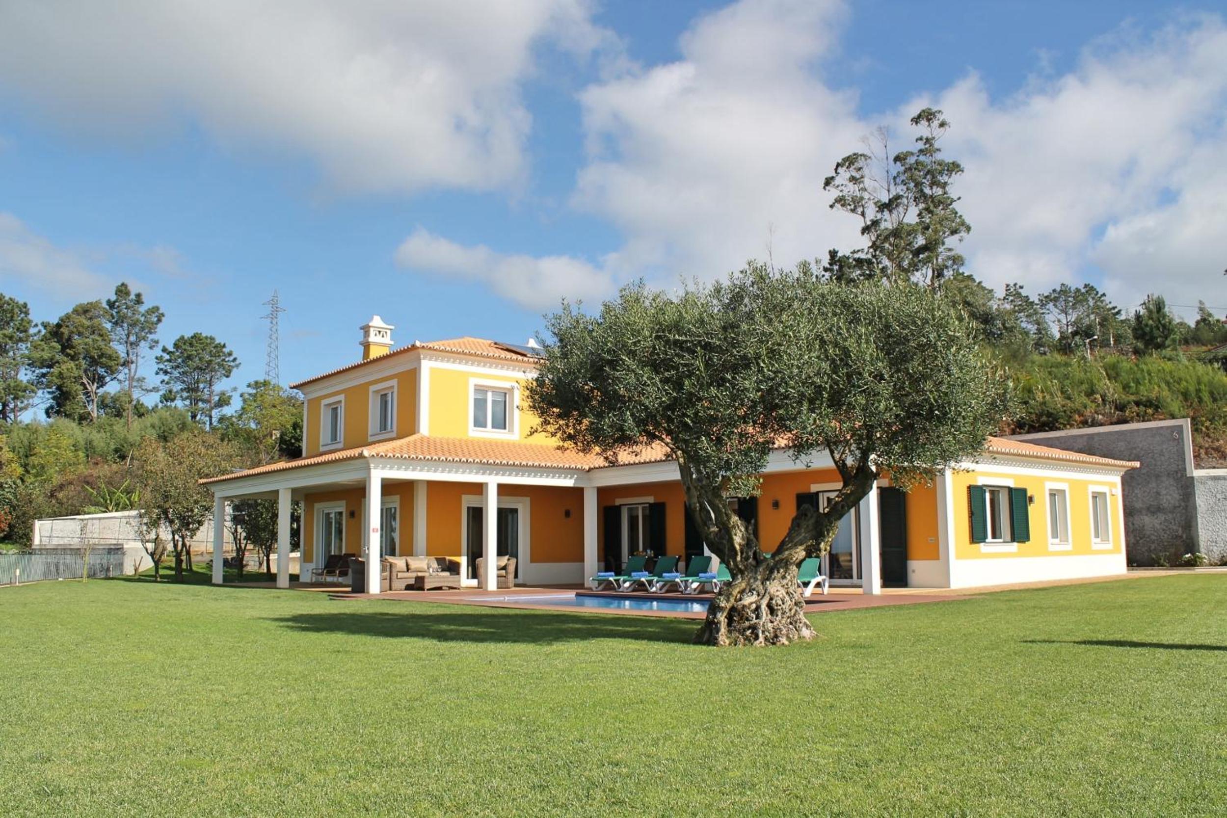 Villa photo 3