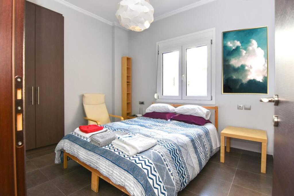 One-Bedroom Apartment - Photo 1