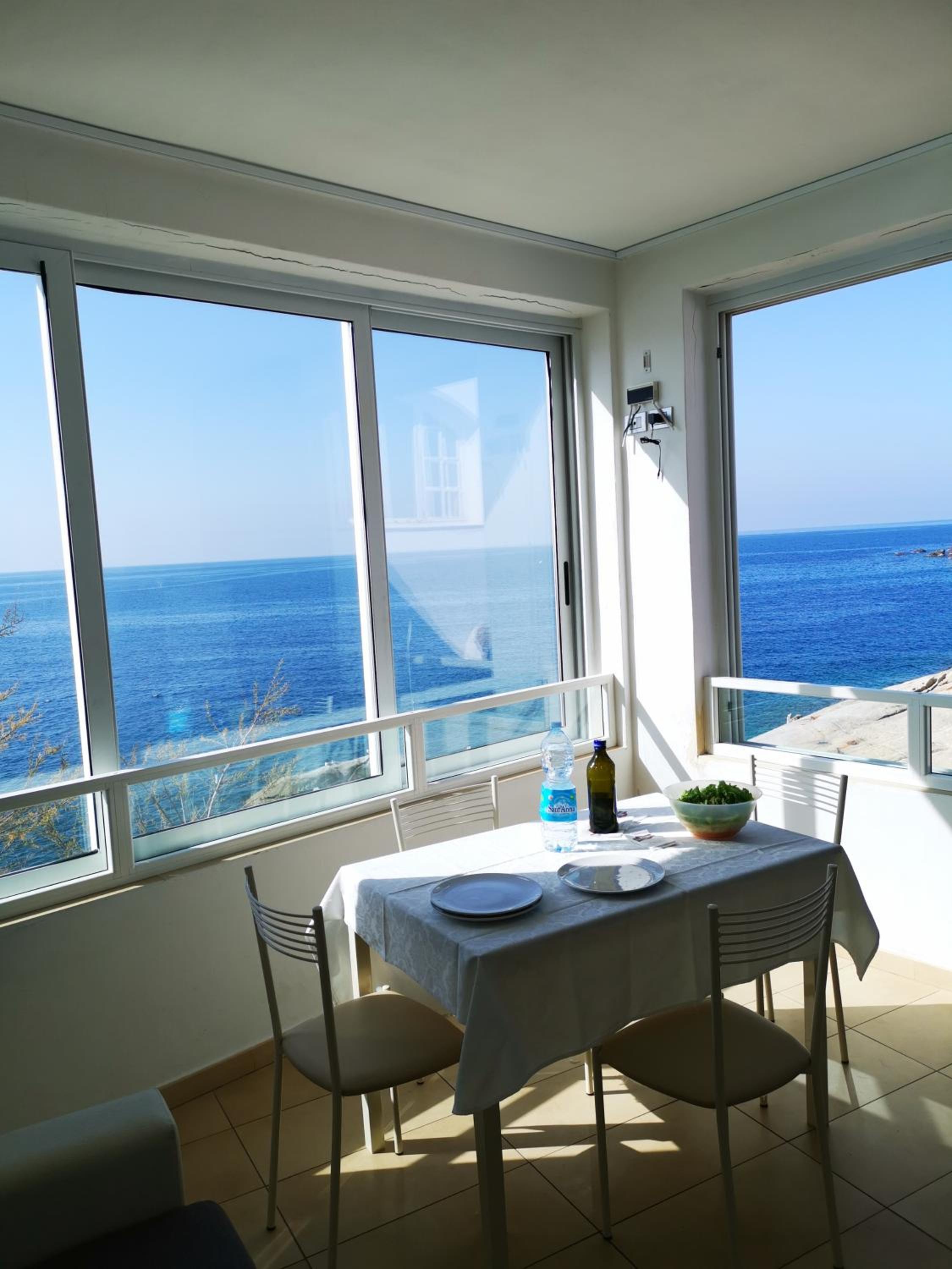 One-Bedroom Apartment with Sea View