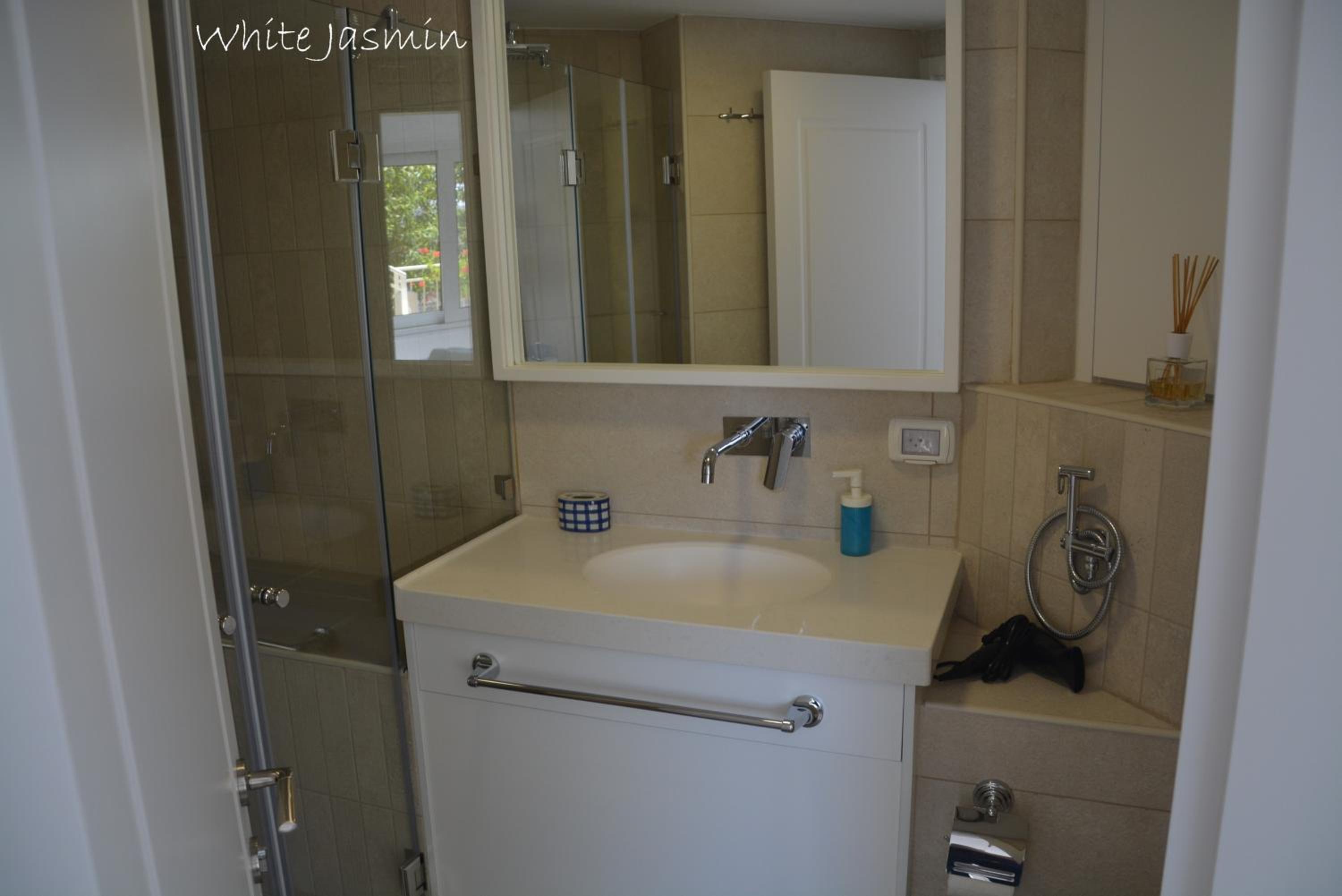 Two-Bedroom Apartment - Photo 28