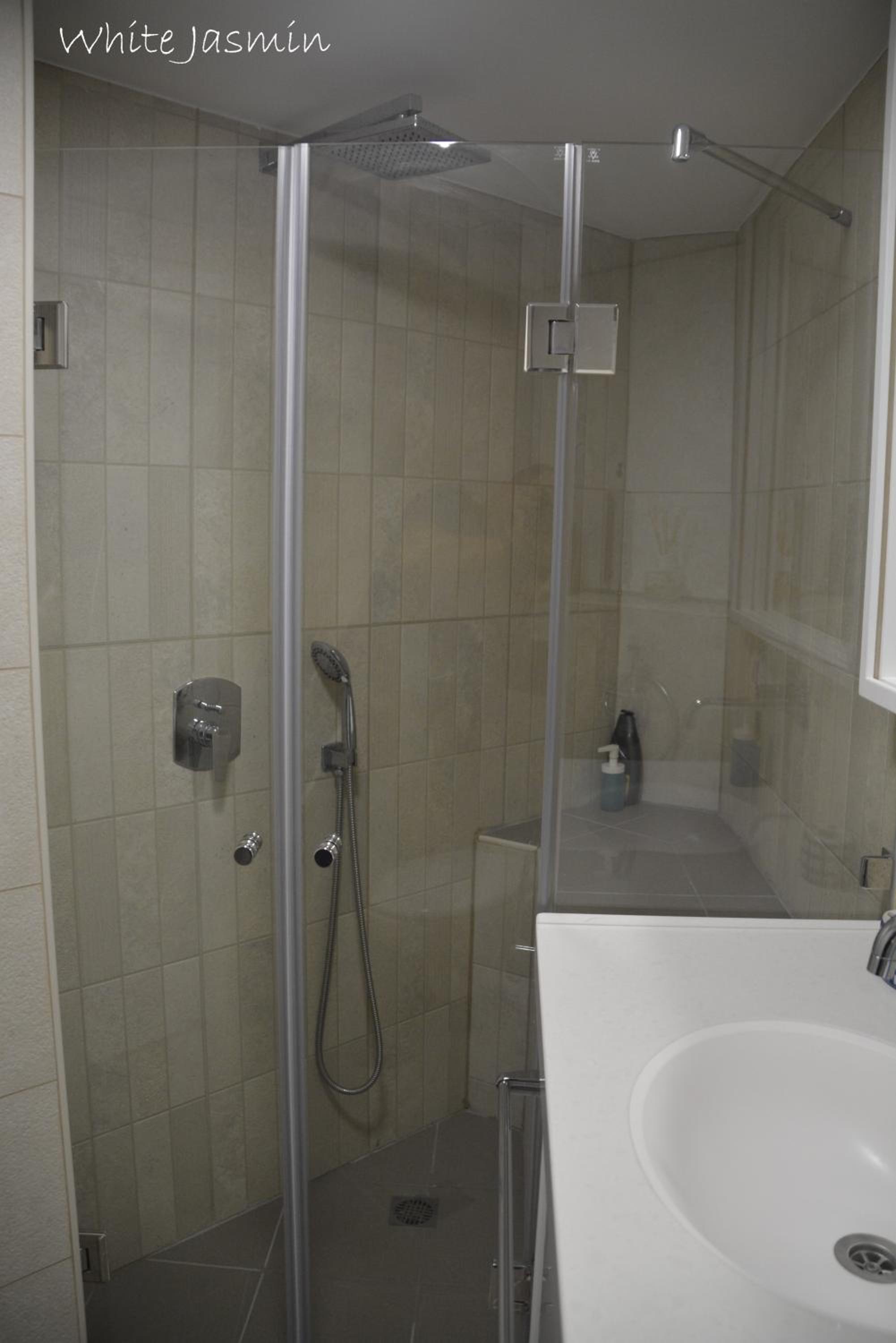 Two-Bedroom Apartment - Photo 29