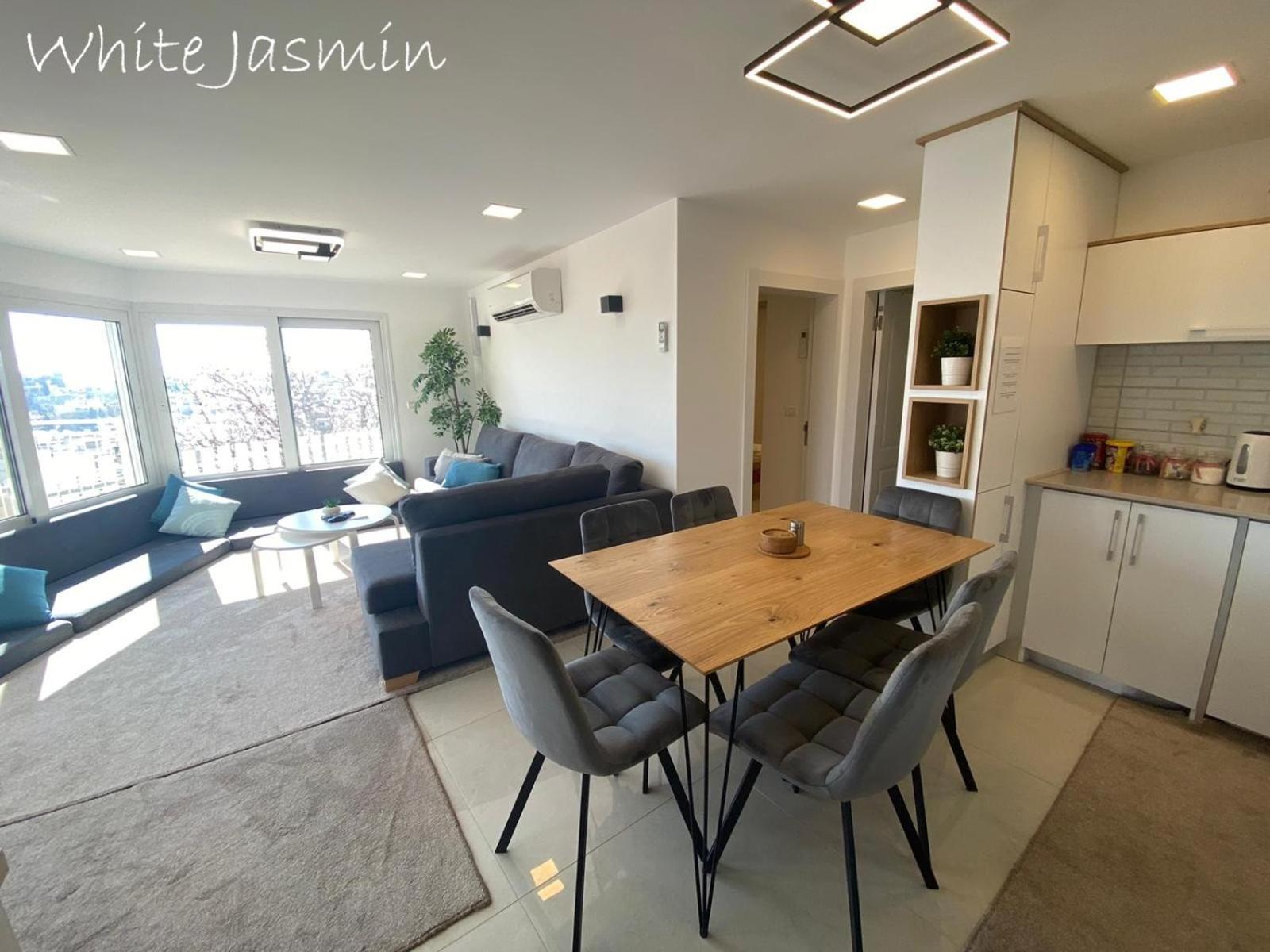 Two-Bedroom Apartment - Photo 17