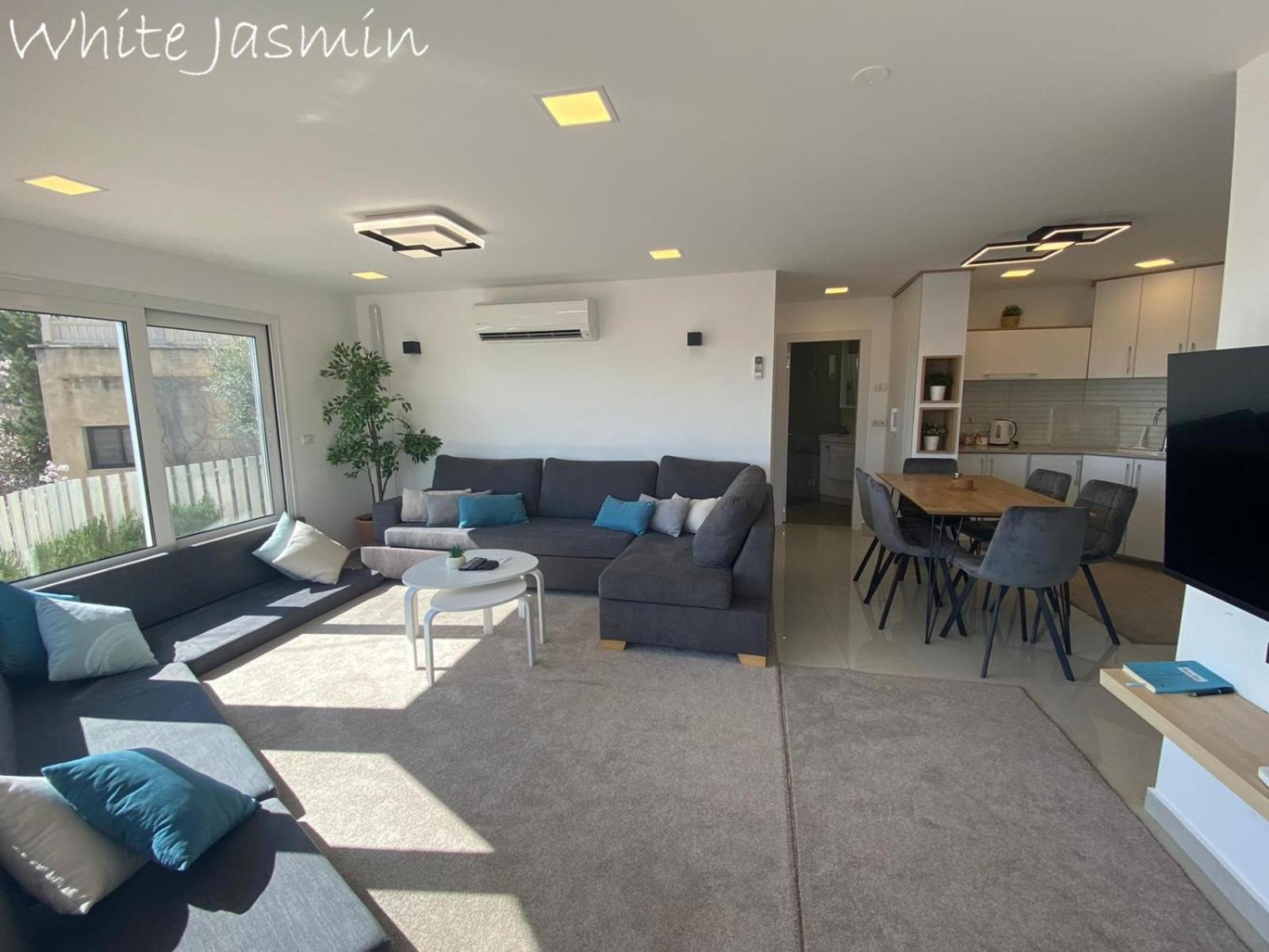 Two-Bedroom Apartment - Photo 12