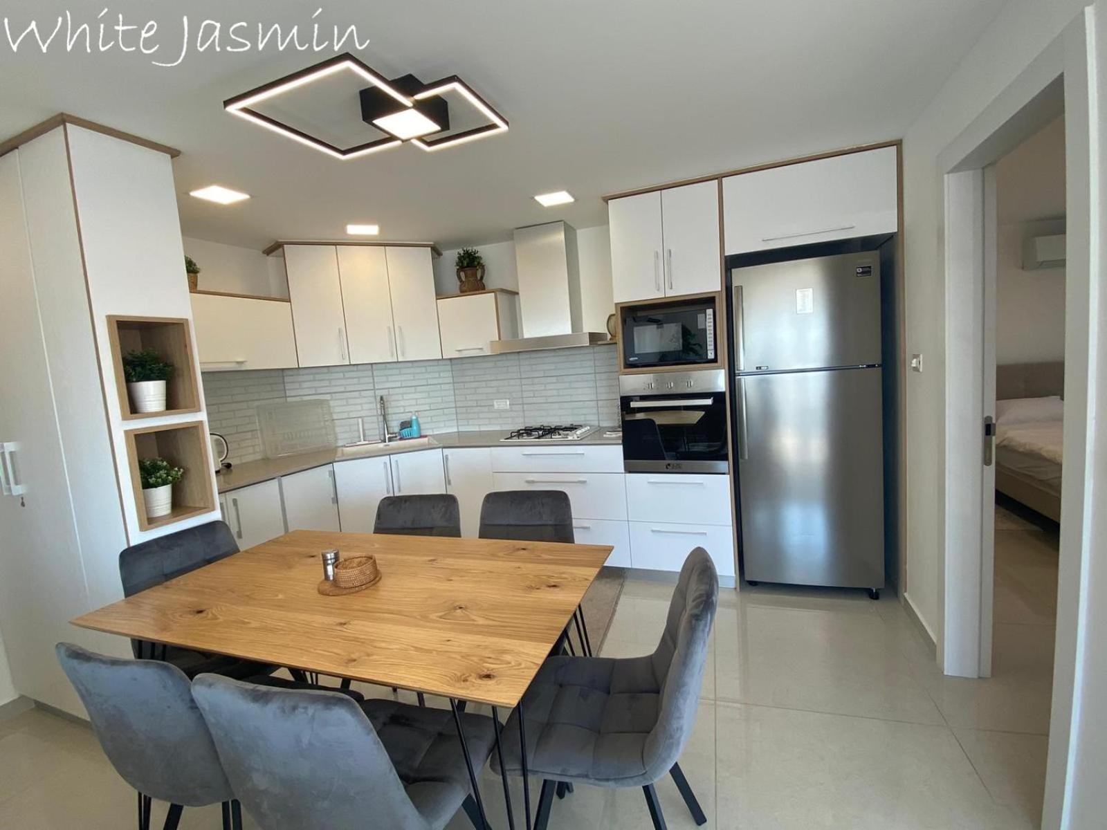 Two-Bedroom Apartment - Photo 20