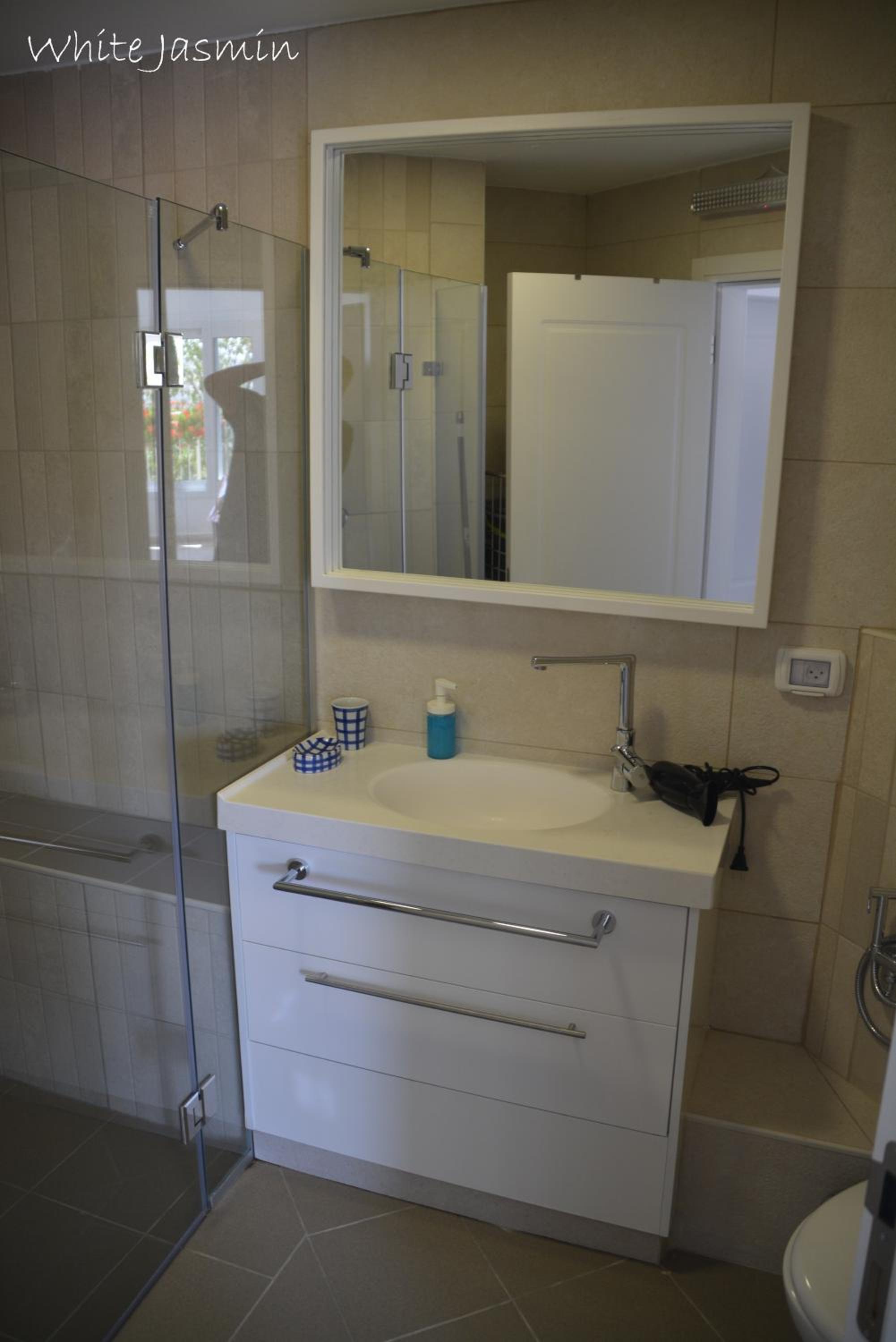 Two-Bedroom Apartment - Photo 30