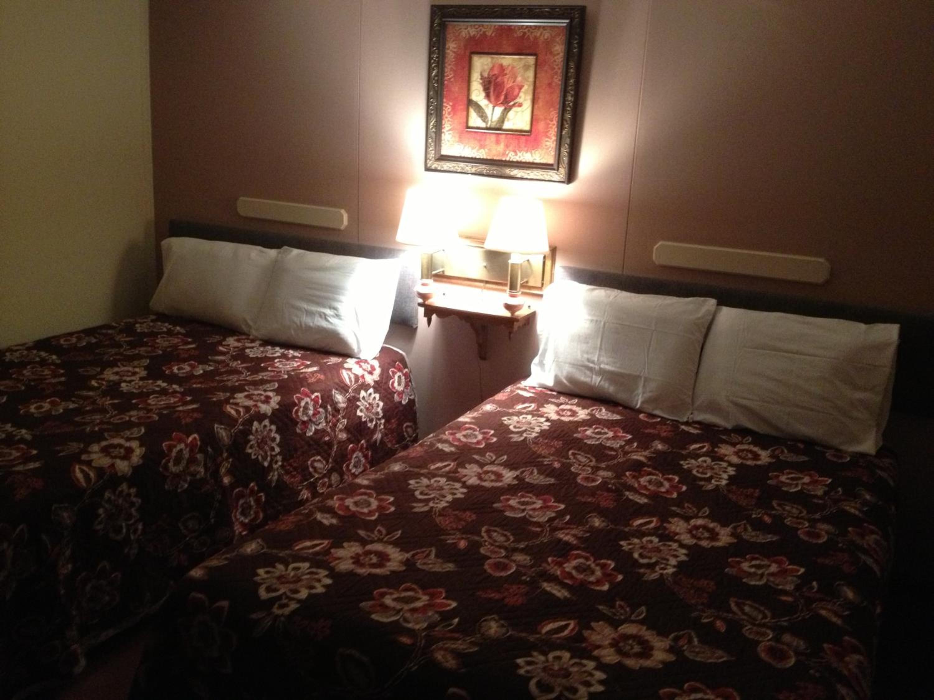Double Room with Two Double Beds - Photo 1