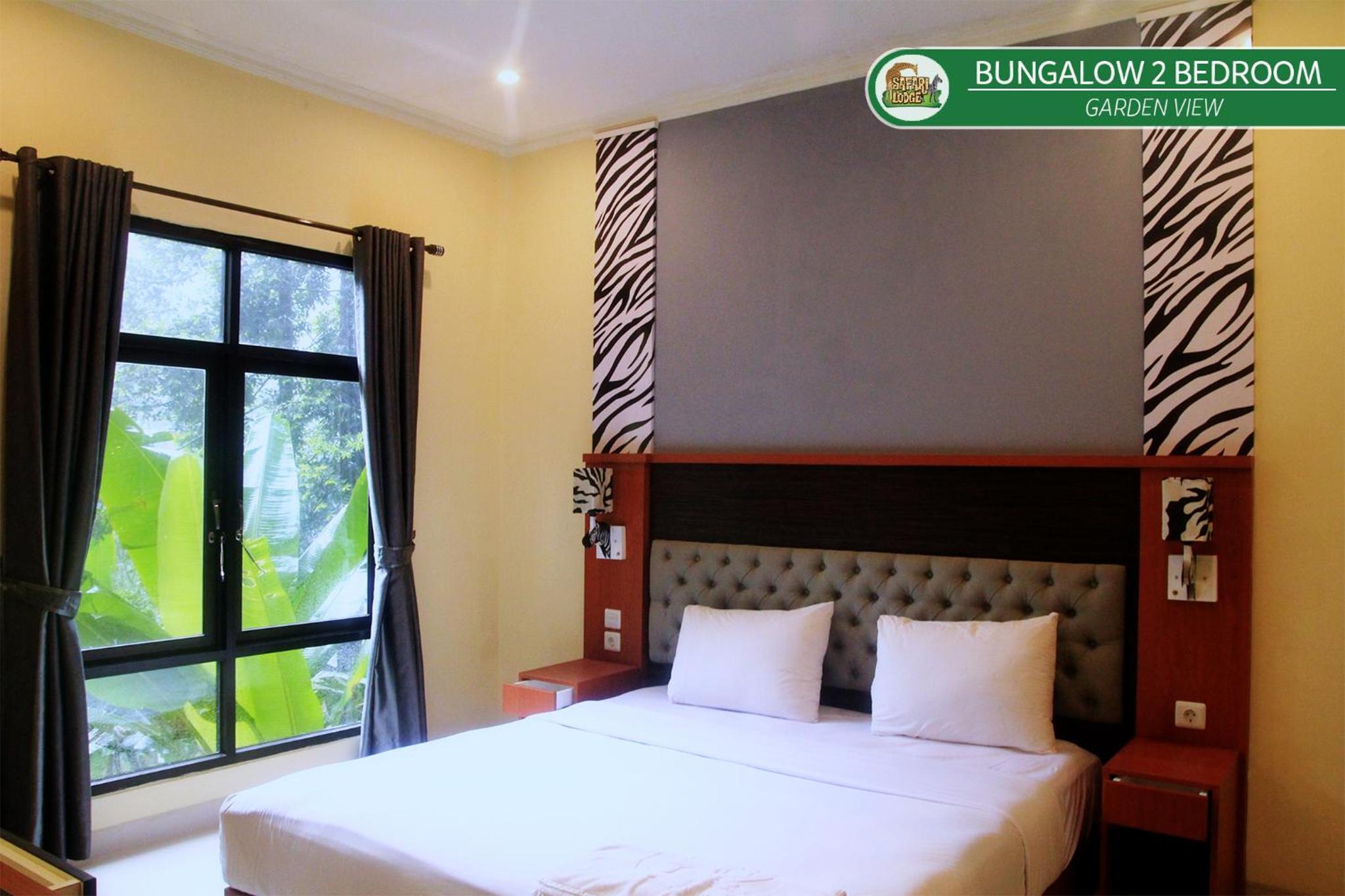 Grand Zebra Two-Bedroom Bungalow photo 3