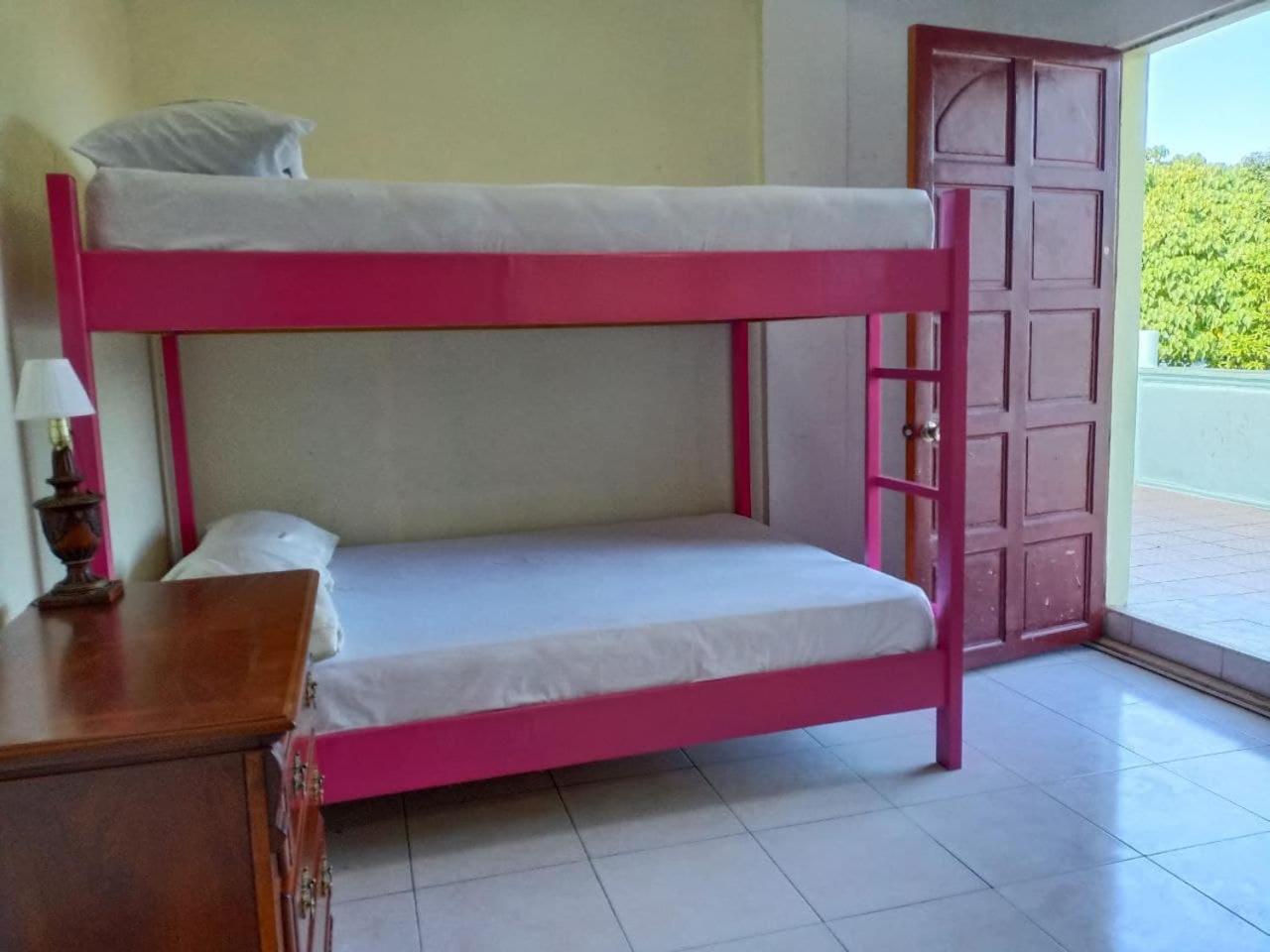 Twin Room - Photo 1