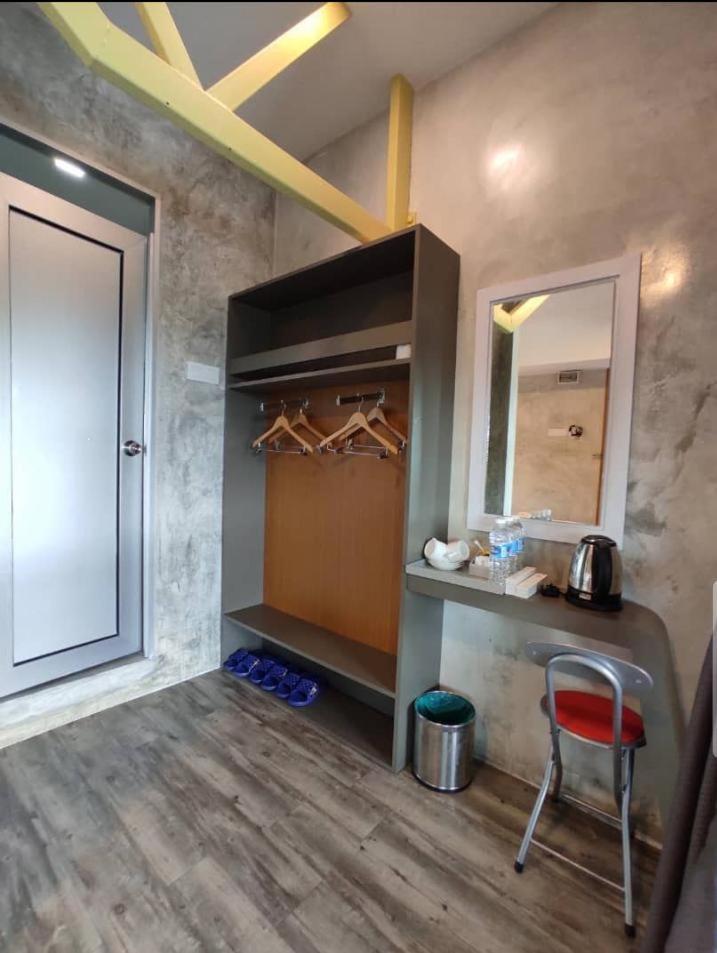 Deluxe Triple Room - Photo 5