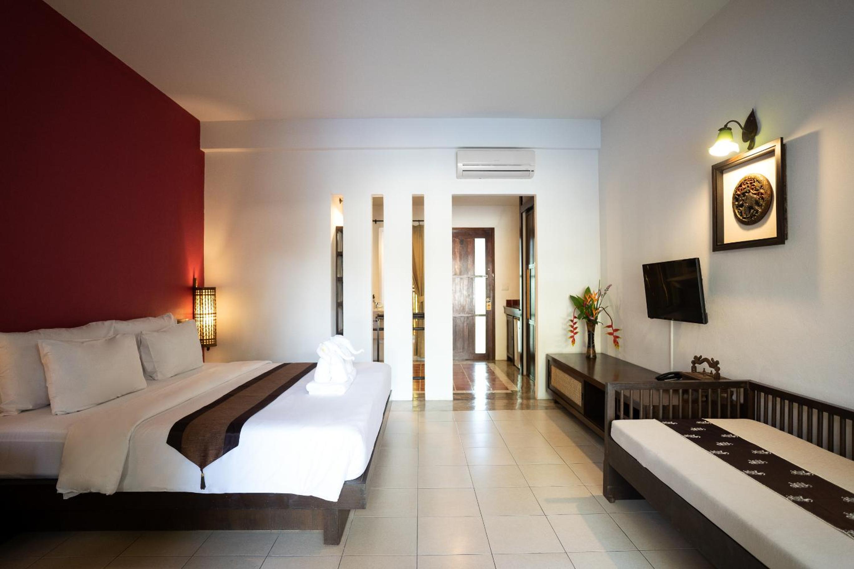 Double or Twin Room with Direct Pool Access