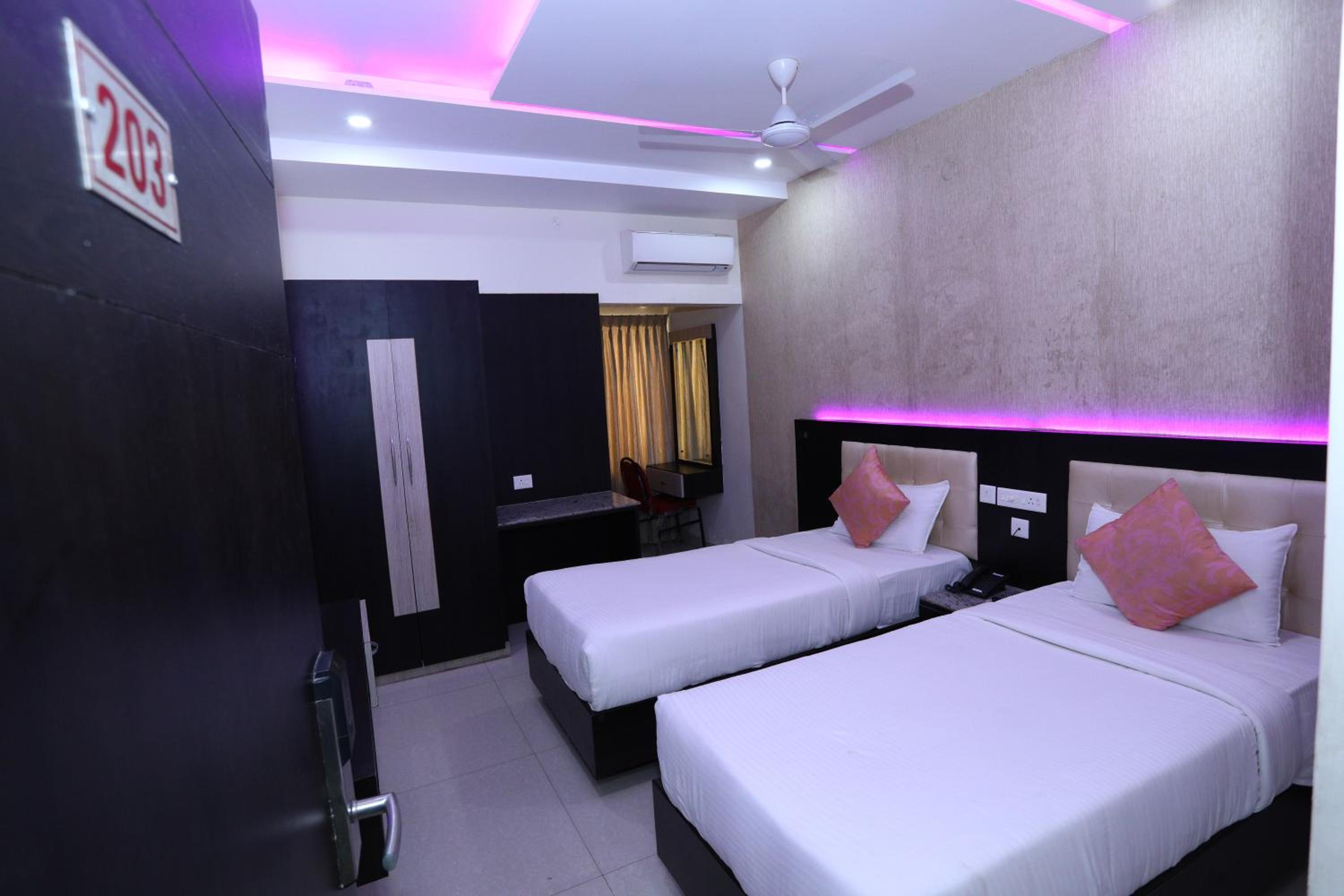 Executive Triple Room